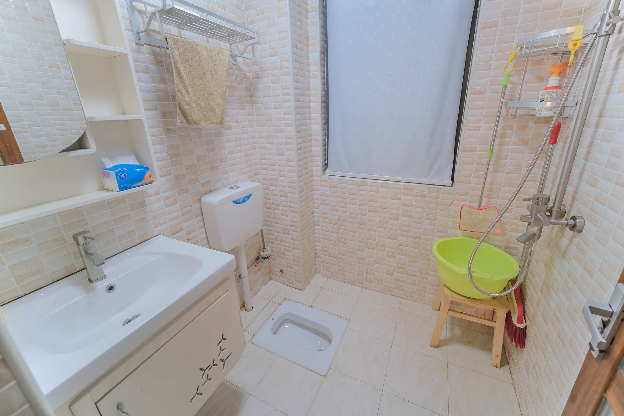 红树湾 4室2厅1卫 88.0万 红树湾 4室2厅1卫 88.0万卫生间