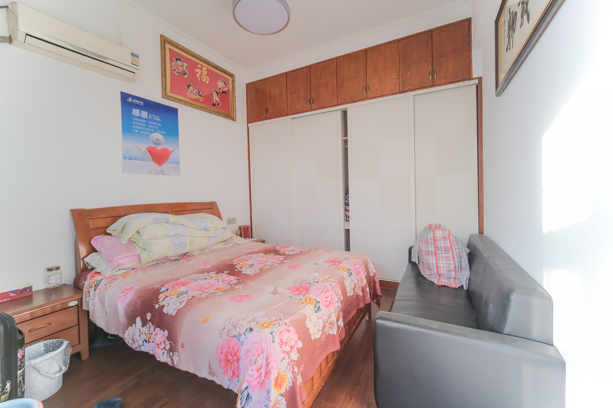 红树湾 4室2厅1卫 88.0万 红树湾 4室2厅1卫 88.0万卧室