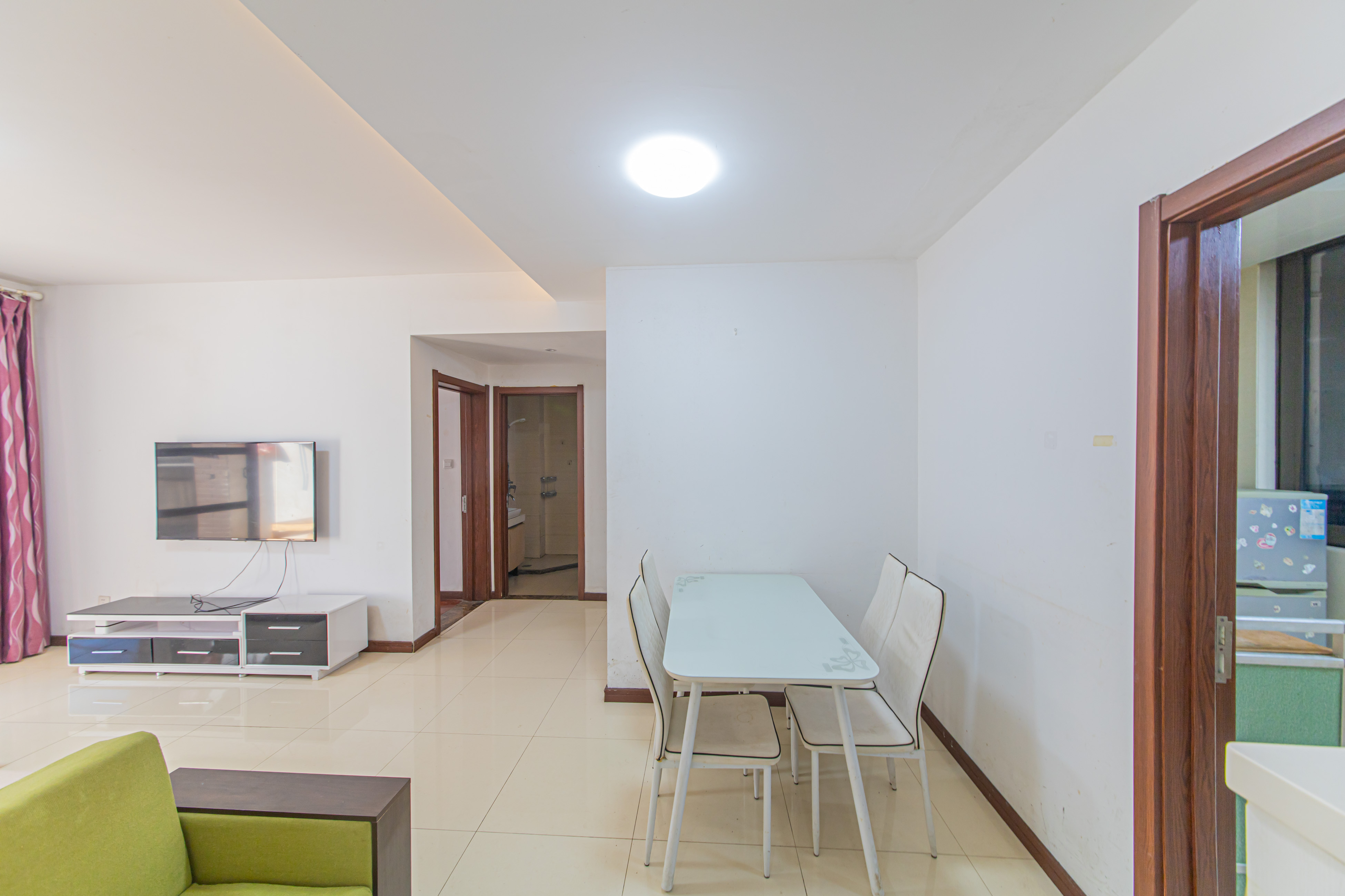 绿地公馆(绿地名邸) 2室1厅1卫 108.0万 绿地公馆(绿地名邸) 2室1厅1卫 108.0万客厅