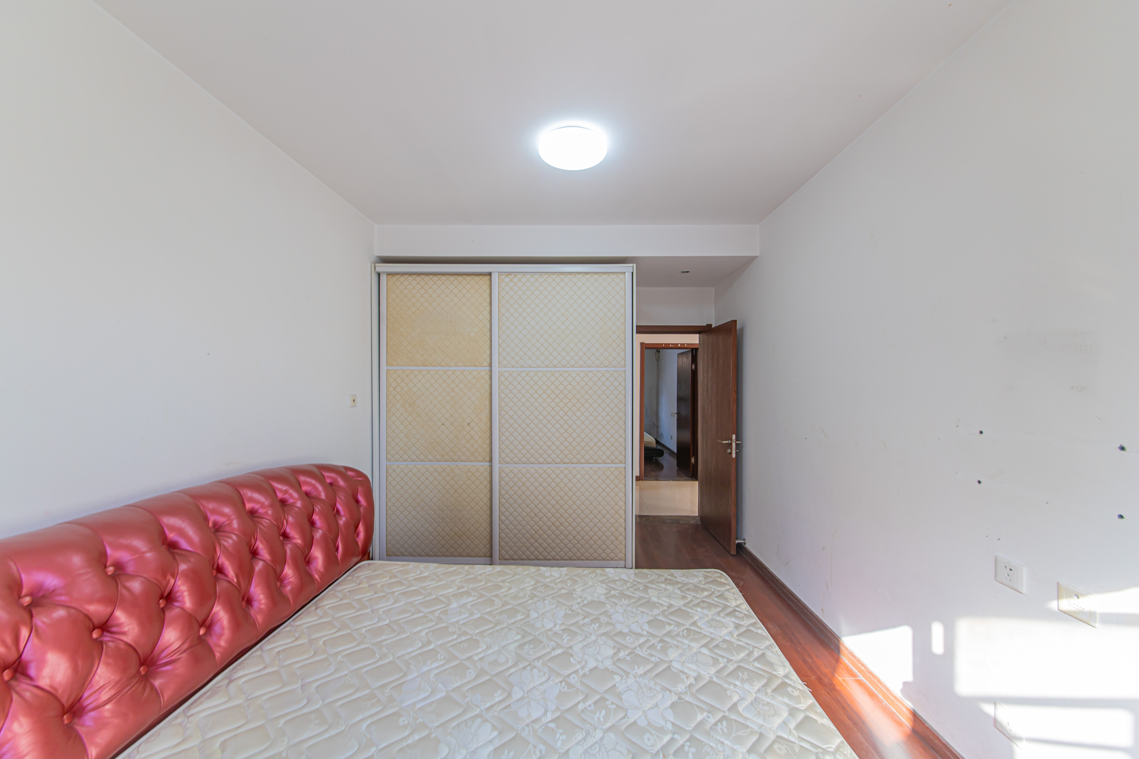 绿地公馆(绿地名邸) 2室1厅1卫 108.0万 绿地公馆(绿地名邸) 2室1厅1卫 108.0万卧室