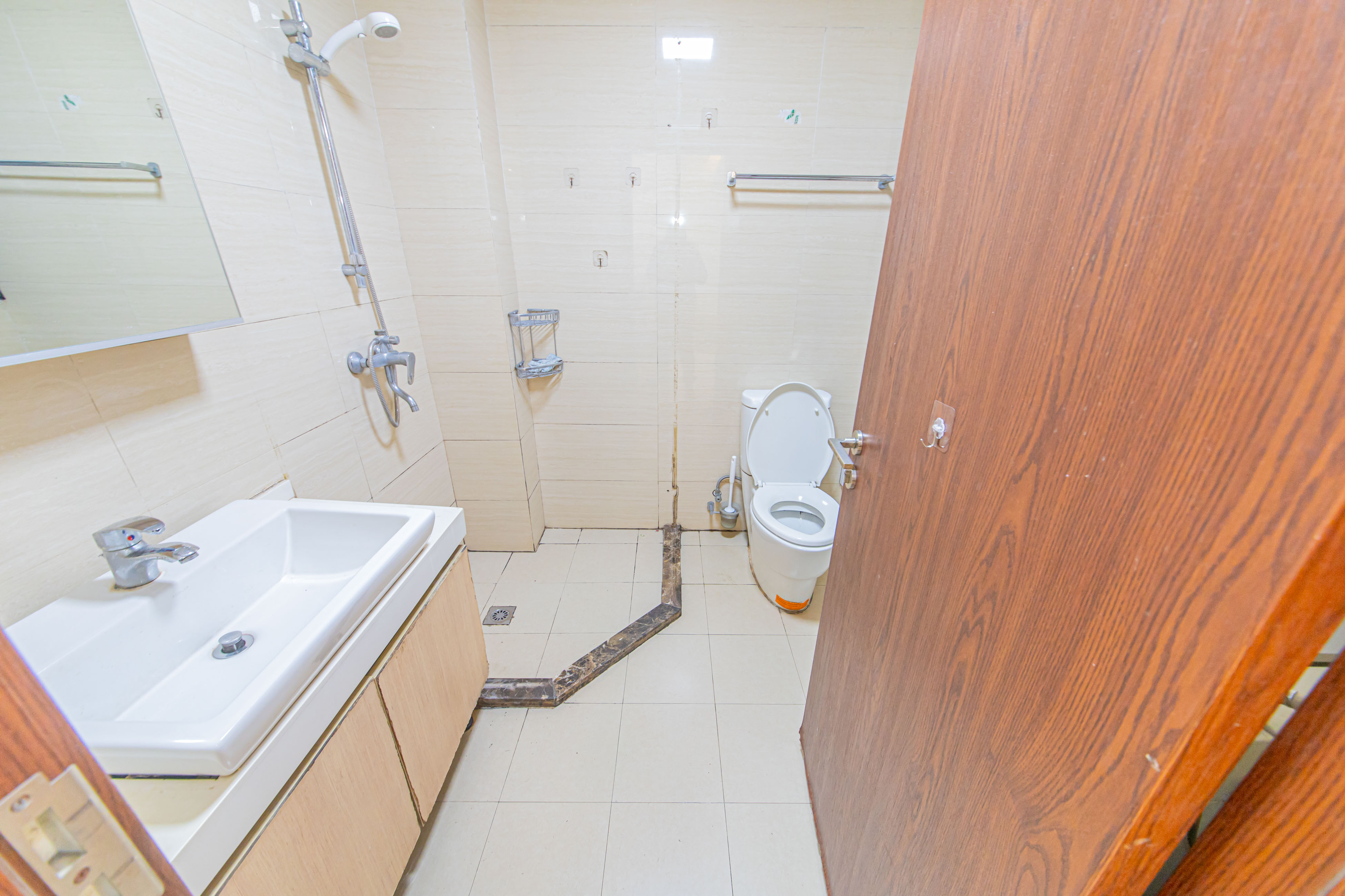 绿地公馆(绿地名邸) 2室1厅1卫 108.0万 绿地公馆(绿地名邸) 2室1厅1卫 108.0万卫生间