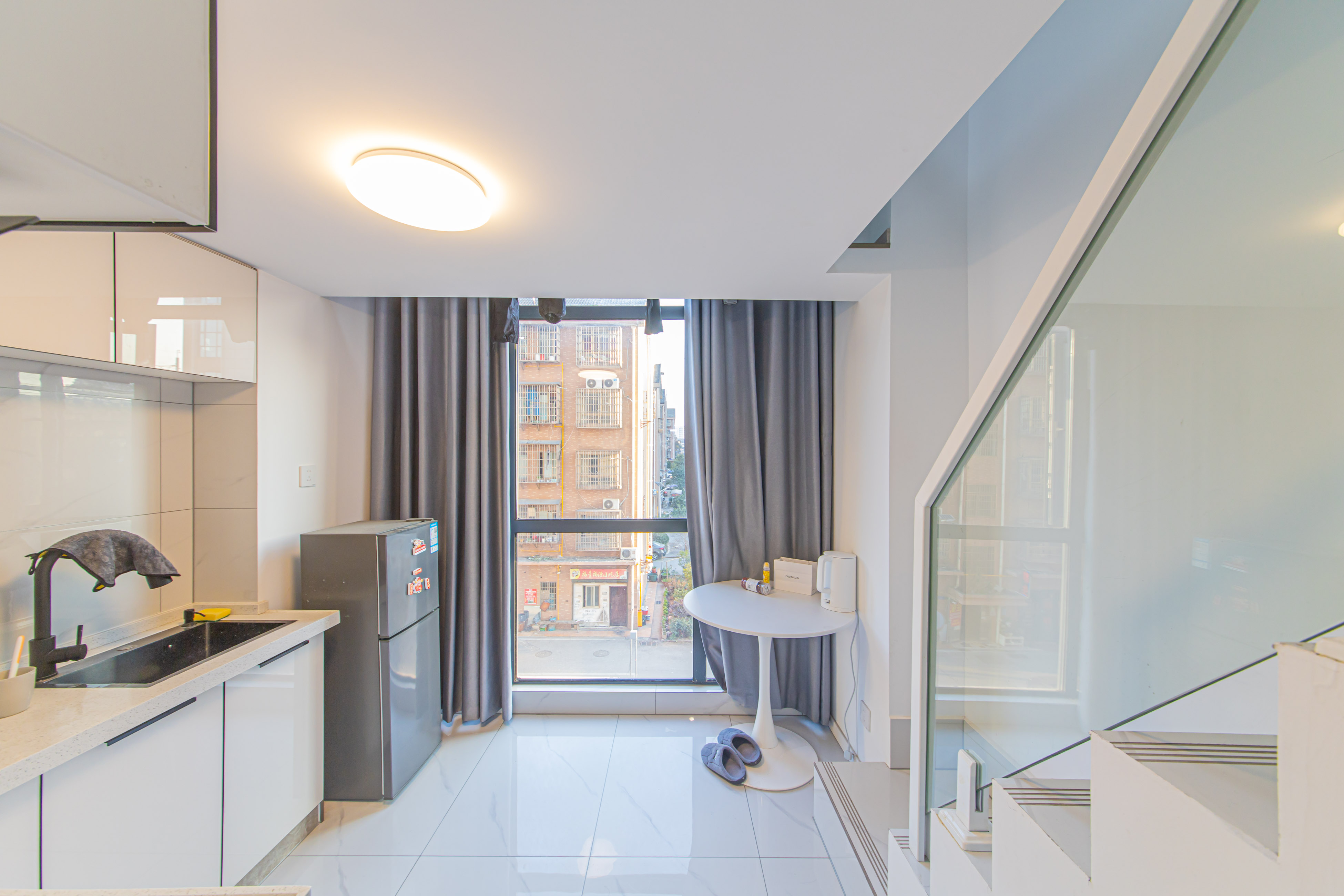 新长海D1站 1室1厅1卫 18.0万 新长海D1站 1室1厅1卫 18.0万客厅