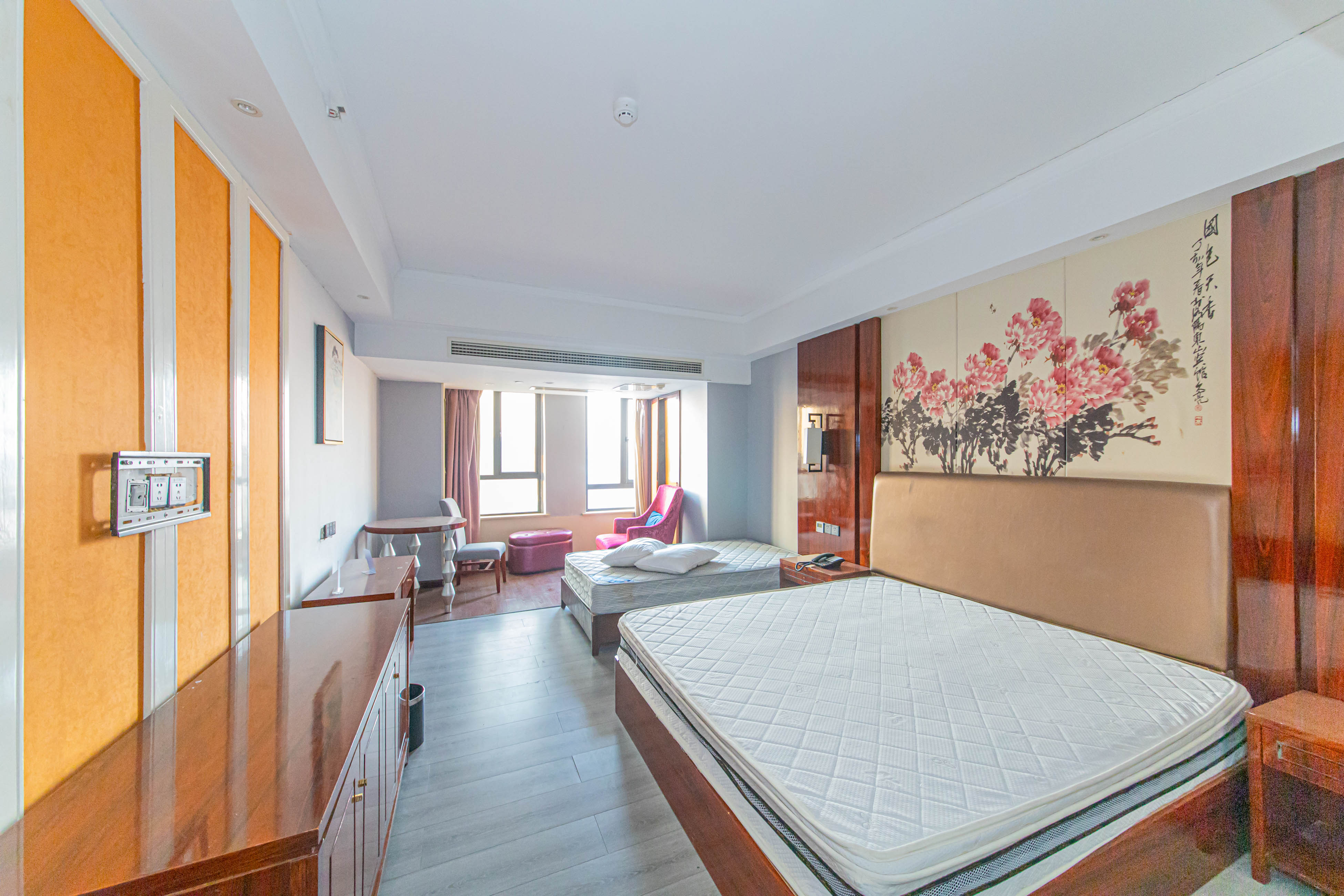 中信凯旋蓝岸(中信新城三期)  1室1厅1卫    15.0万 中信凯旋蓝岸(中信新城三期)  1室1厅1卫    15.0万客厅