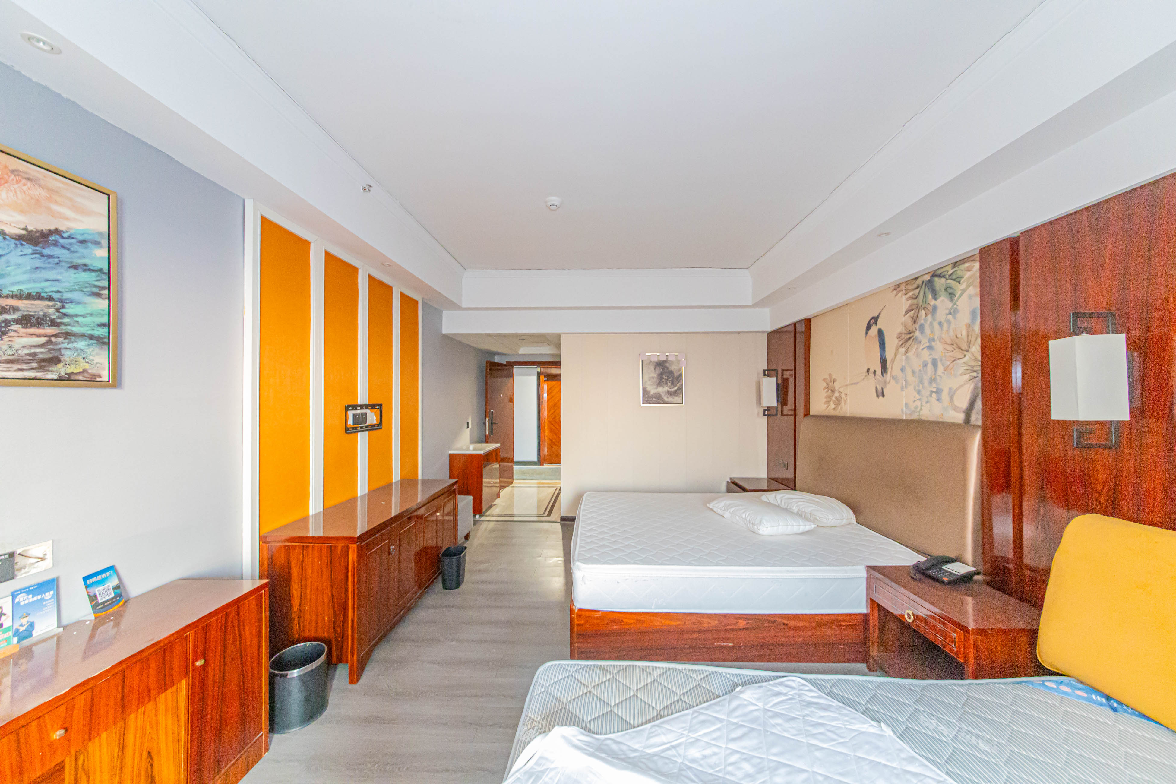 中信凯旋蓝岸(中信新城三期)  1室1厅1卫    15.0万 中信凯旋蓝岸(中信新城三期)  1室1厅1卫    15.0万客厅