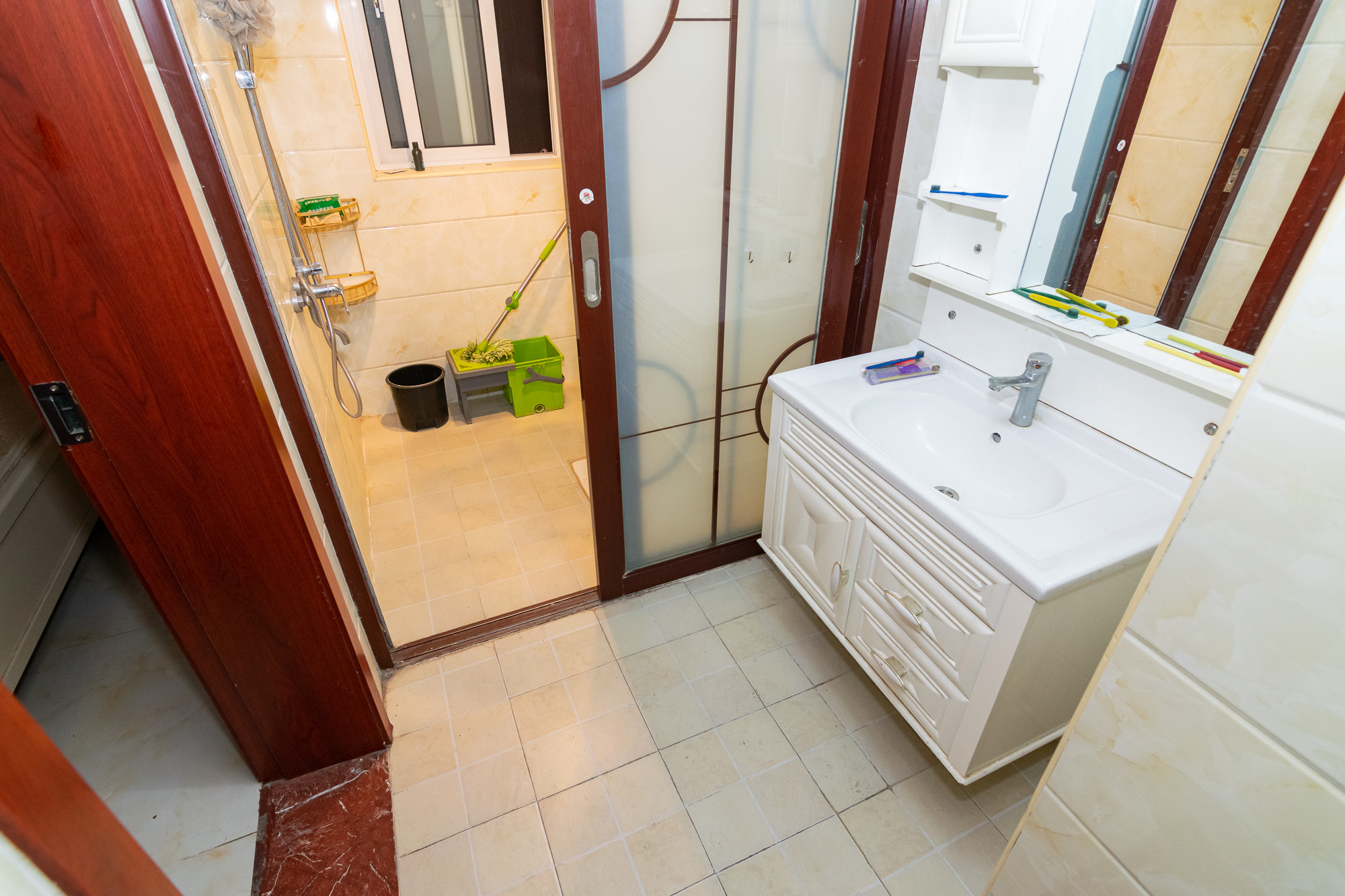 新城国际花都 3室2厅1卫 58.0万 新城国际花都 3室2厅1卫 58.0万卫生间