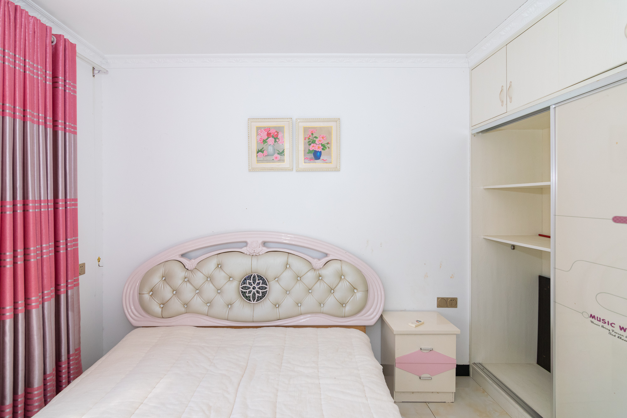 新城国际花都 3室2厅1卫 58.0万 新城国际花都 3室2厅1卫 58.0万卧室