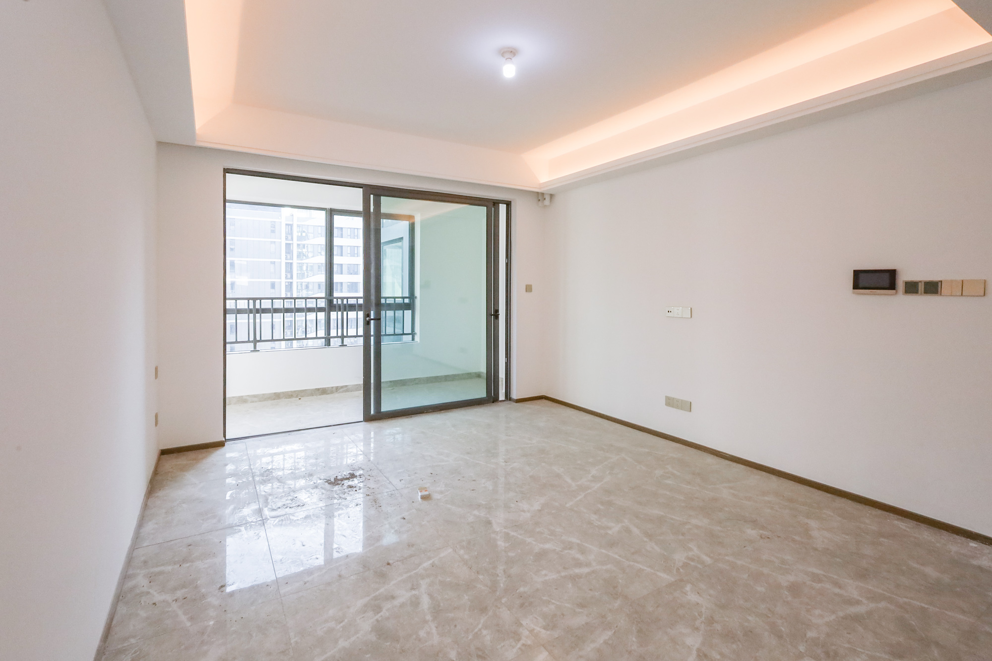 复地滨江金融中心 4室2厅2卫 212.0万 复地滨江金融中心 4室2厅2卫 212.0万客厅