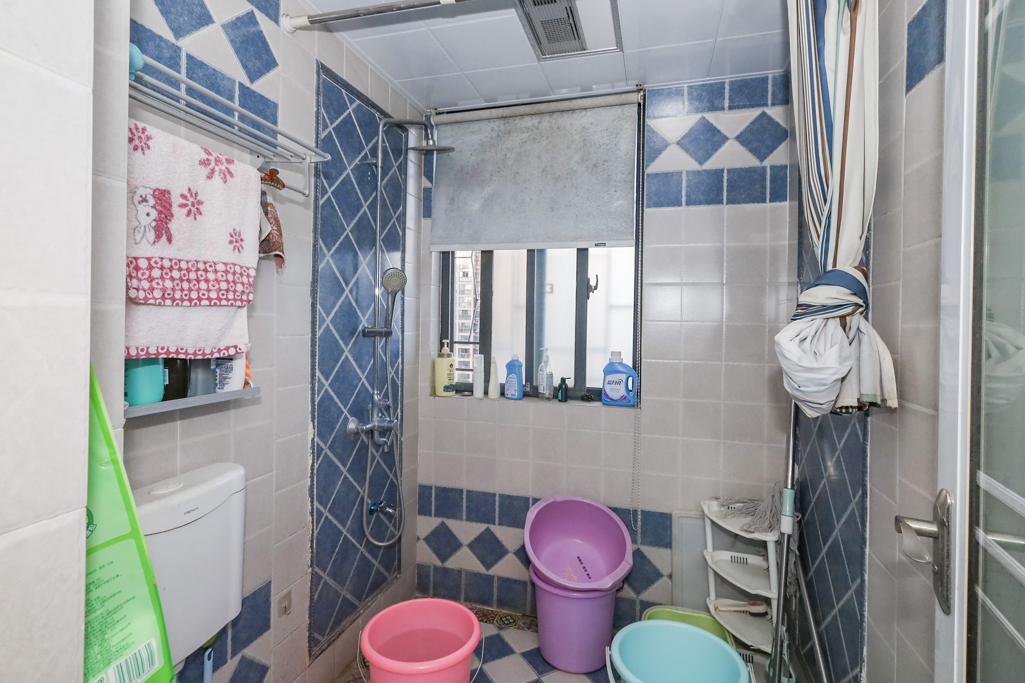 钰龙天下一期  3室2厅2卫    268.0万 钰龙天下一期  3室2厅2卫    268.0万卫生间