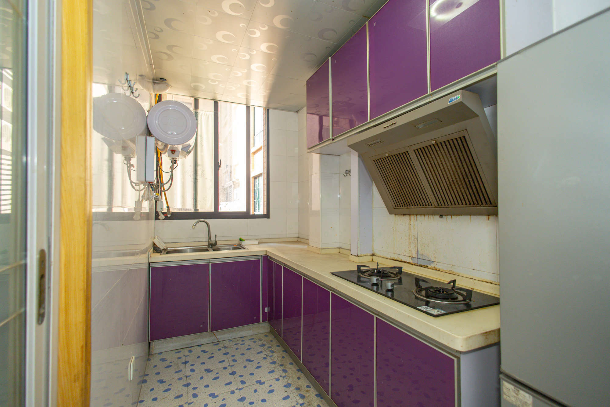 华润凤凰城一期 2室2厅1卫 48.0万 华润凤凰城一期 2室2厅1卫 48.0万厨房