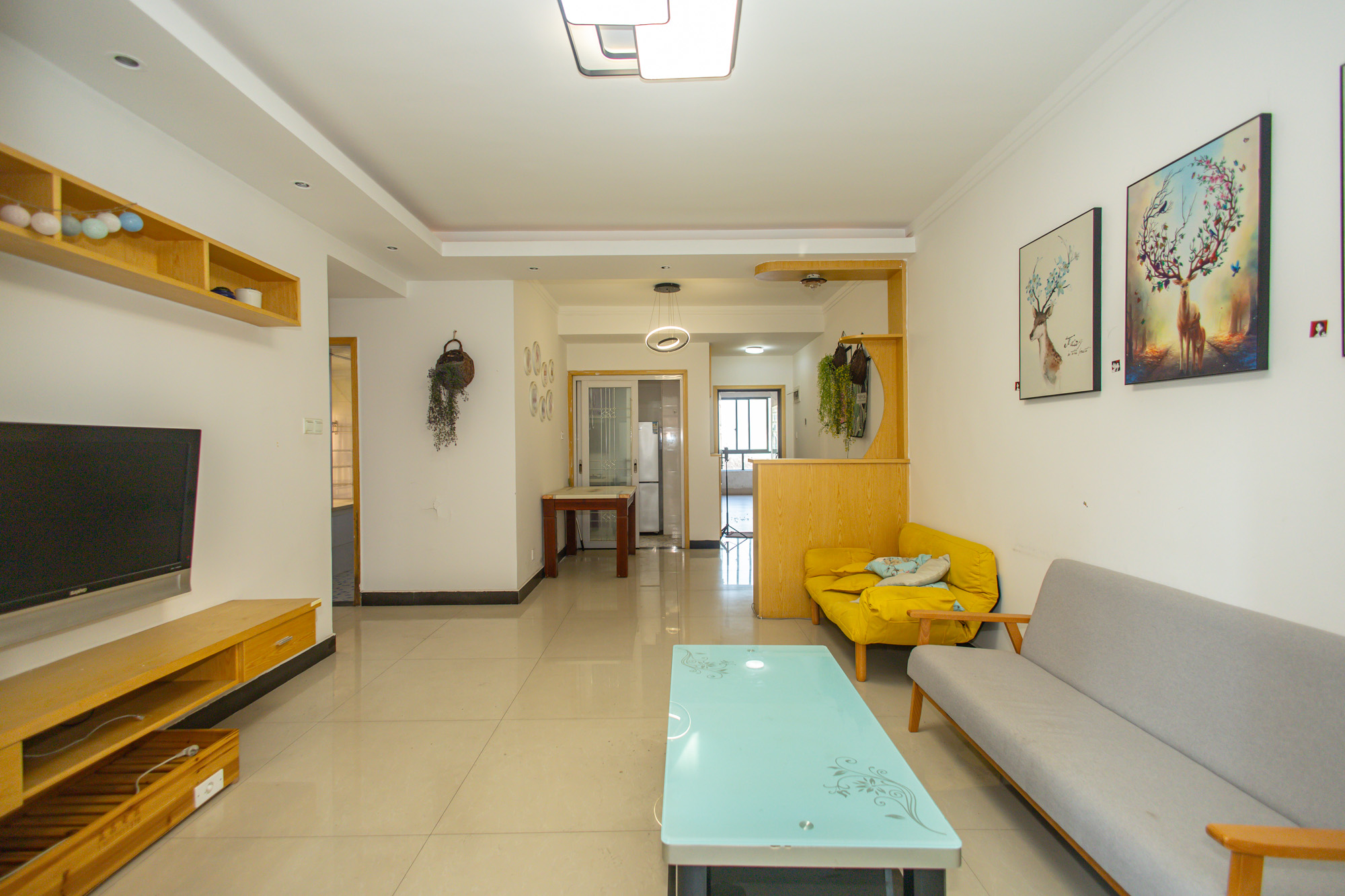 华润凤凰城一期 2室2厅1卫 48.0万 华润凤凰城一期 2室2厅1卫 48.0万客厅