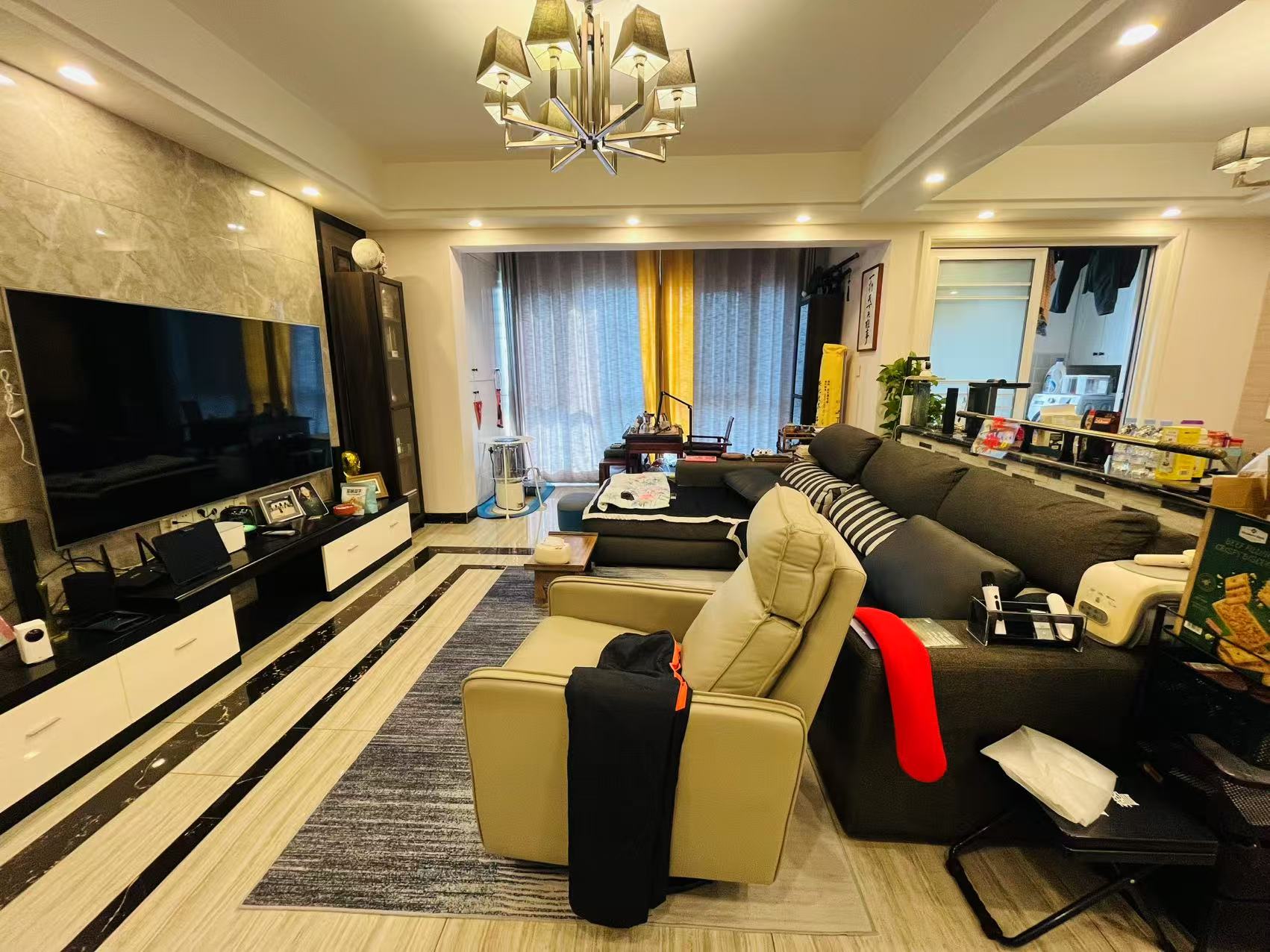 山水洲城华晨第一城  3室2厅2卫    79.0万 山水洲城华晨第一城  3室2厅2卫    79.0万