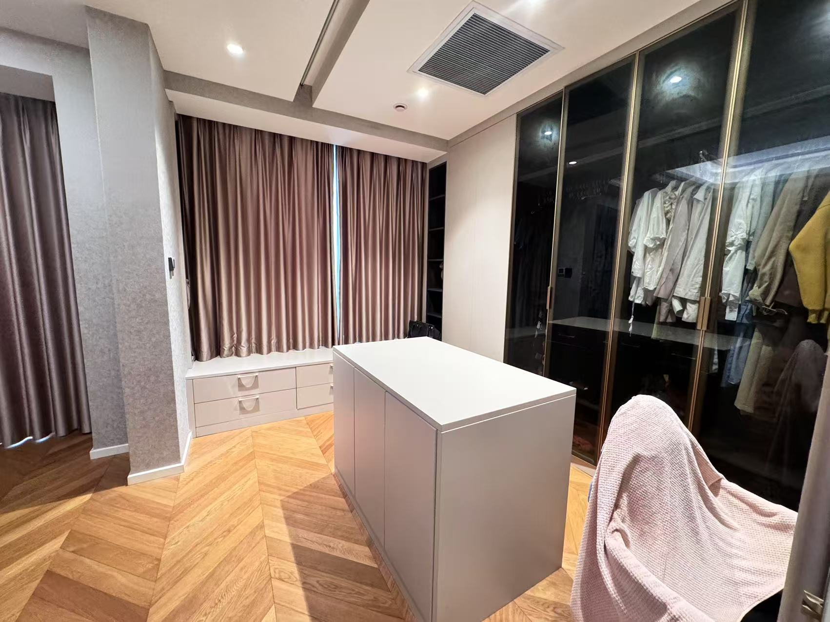 翡翠公园(北大资源) 4室2厅3卫 268.0万 翡翠公园(北大资源) 4室2厅3卫 268.0万室内图