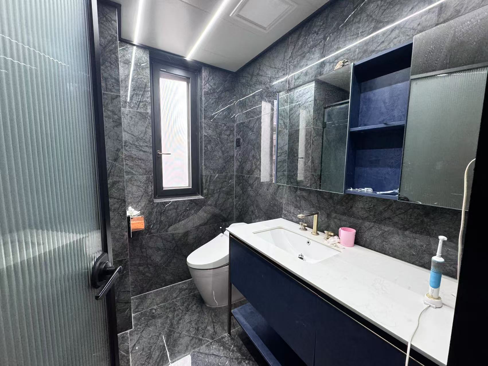 翡翠公园(北大资源) 4室2厅3卫 268.0万 翡翠公园(北大资源) 4室2厅3卫 268.0万室内图