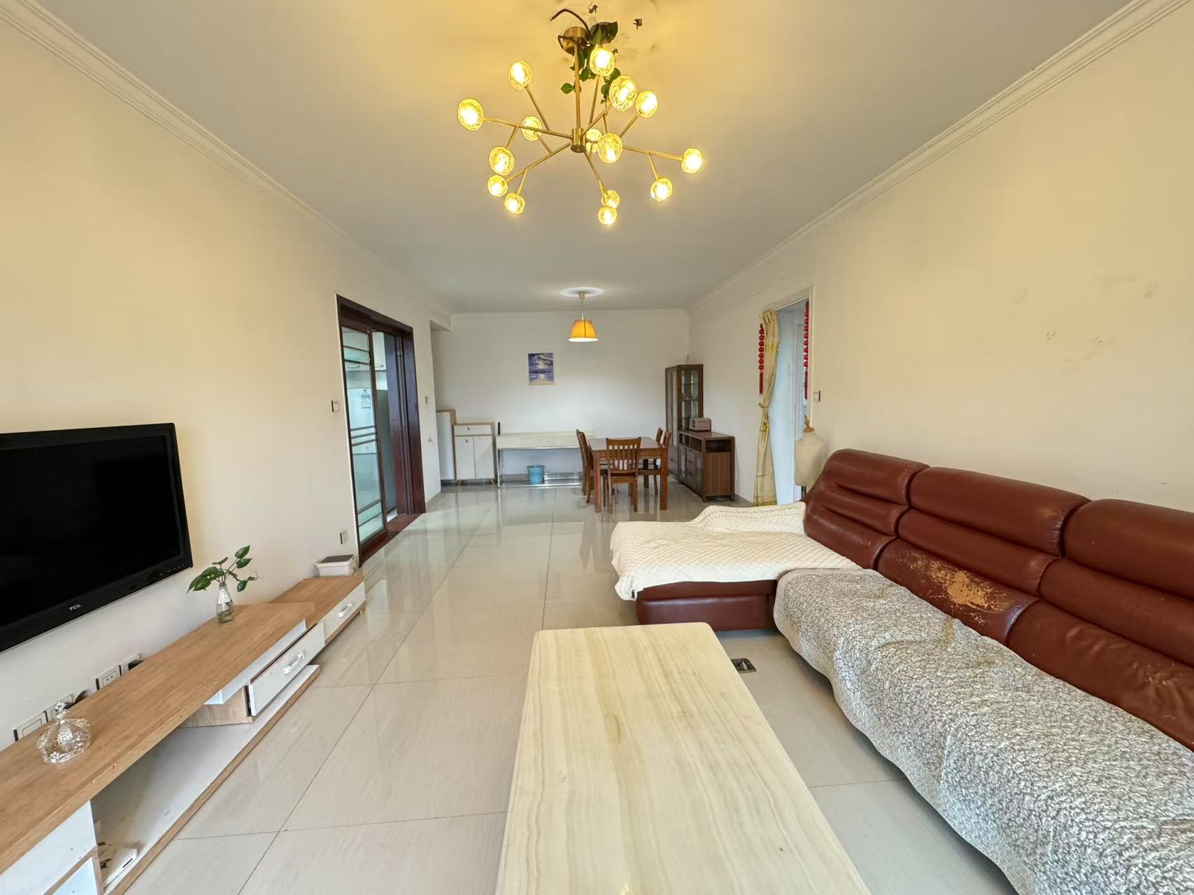 山水国际  2室2厅1卫    55.0万 山水国际  2室2厅1卫    55.0万室内图