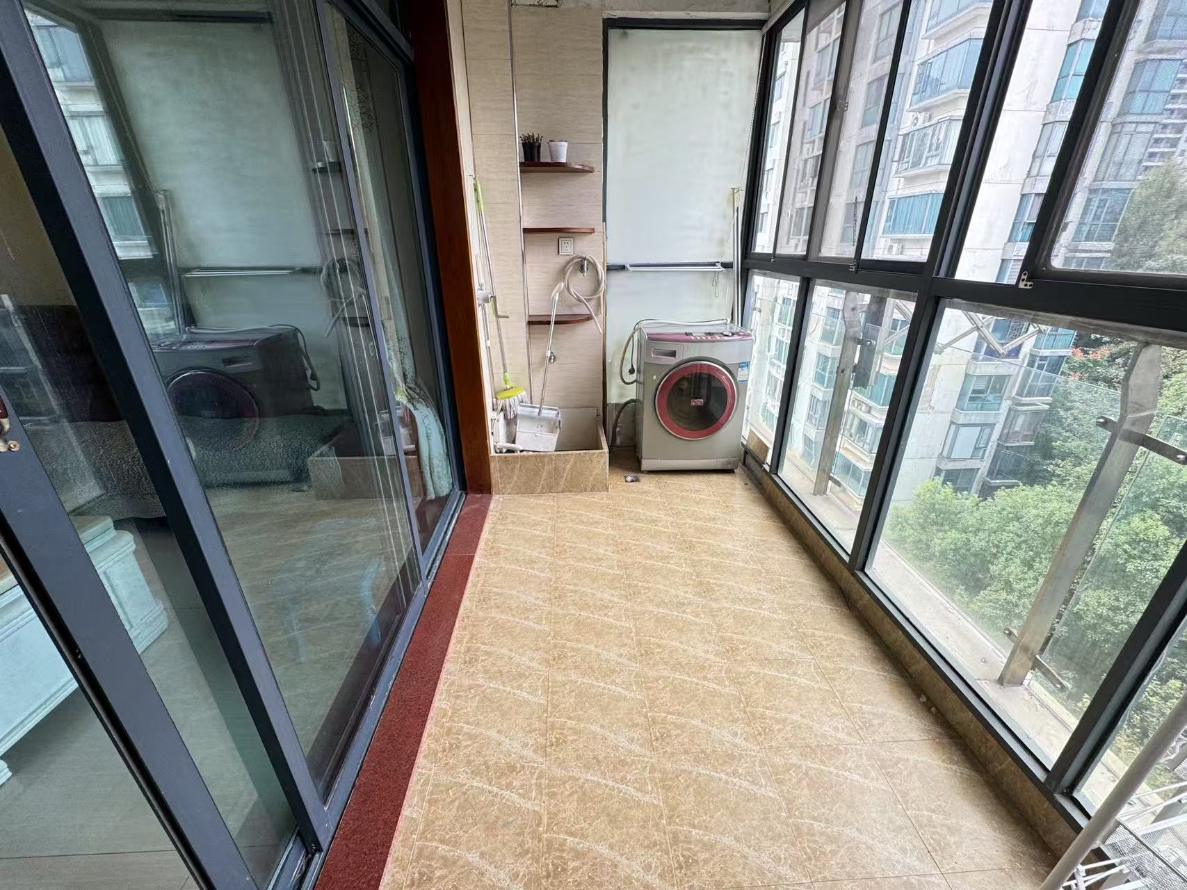 山水国际  2室2厅1卫    55.0万 山水国际  2室2厅1卫    55.0万室内图