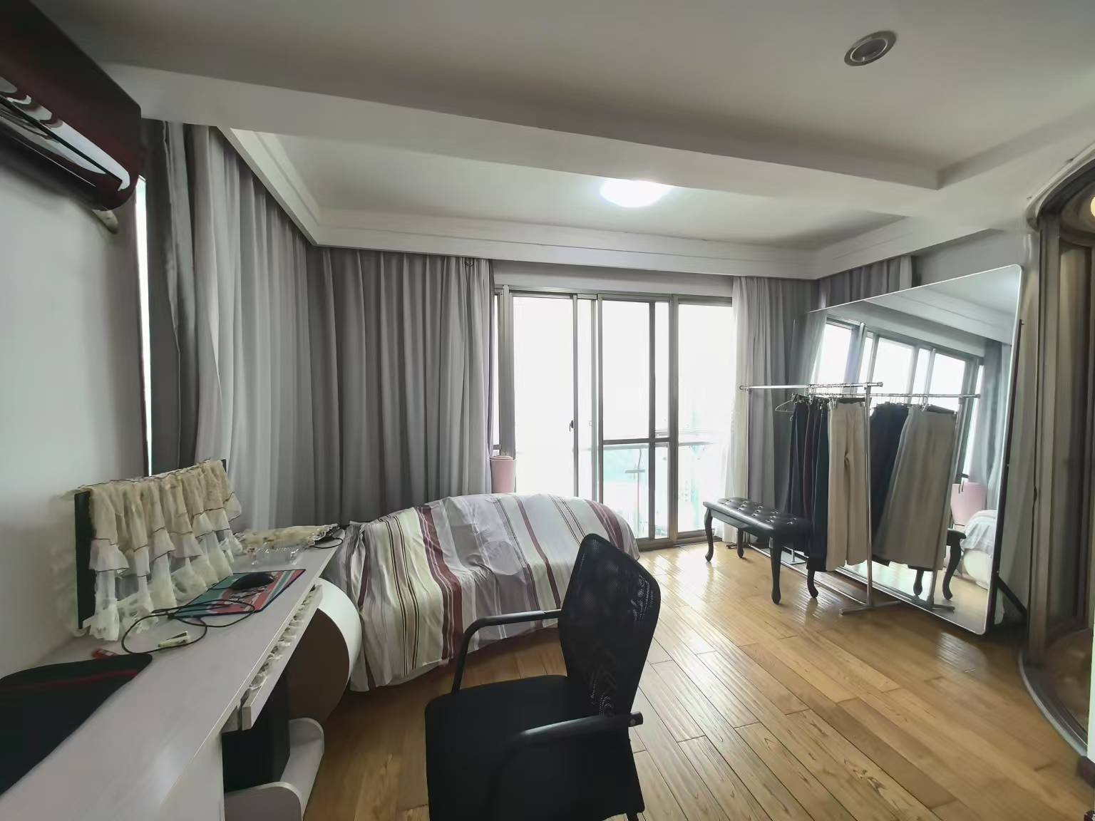 山水国际  4室2厅2卫    86.0万 山水国际  4室2厅2卫    86.0万室内图