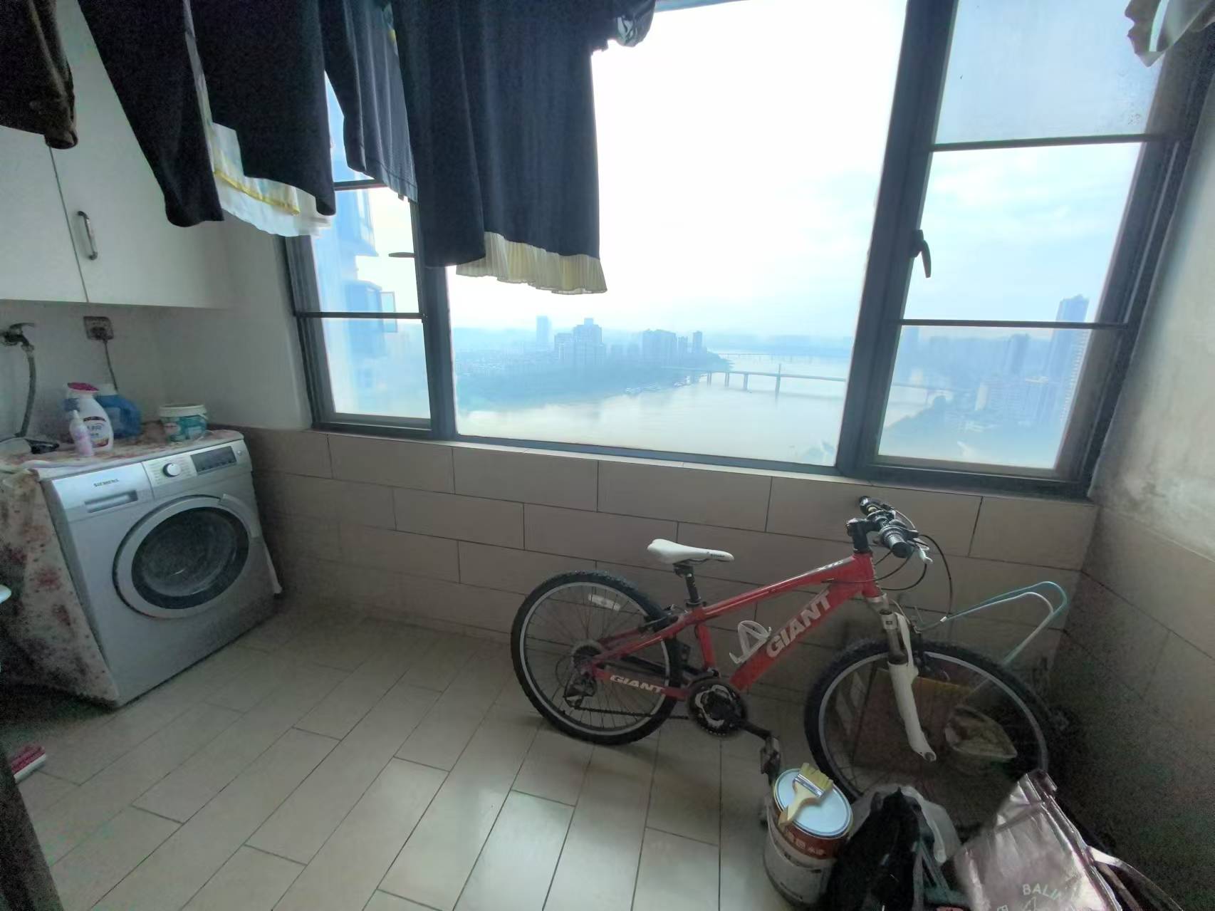 山水国际  4室2厅2卫    86.0万 山水国际  4室2厅2卫    86.0万室内图