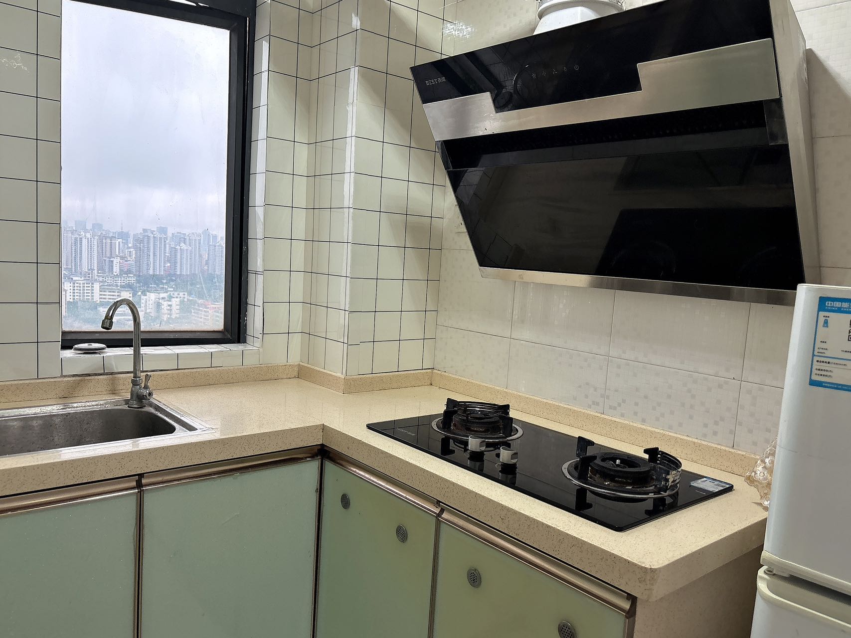 金湾花园  1室0厅1卫    49.0万 金湾花园  1室0厅1卫    49.0万室内图