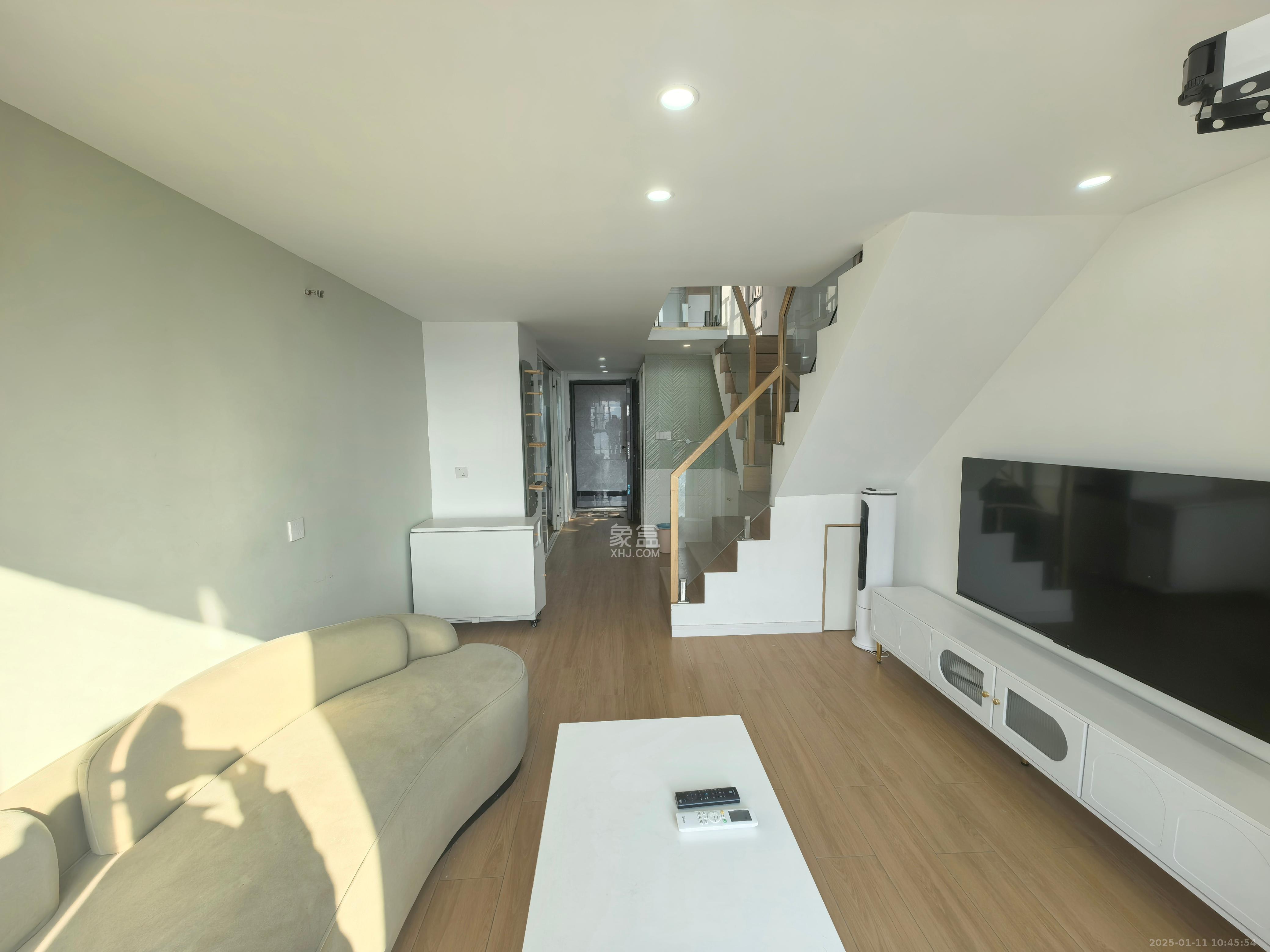 中国铁建湘语梅溪 2室1厅1卫 2300.0元/月 中国铁建湘语梅溪 2室1厅1卫 2300.0元/月室内图