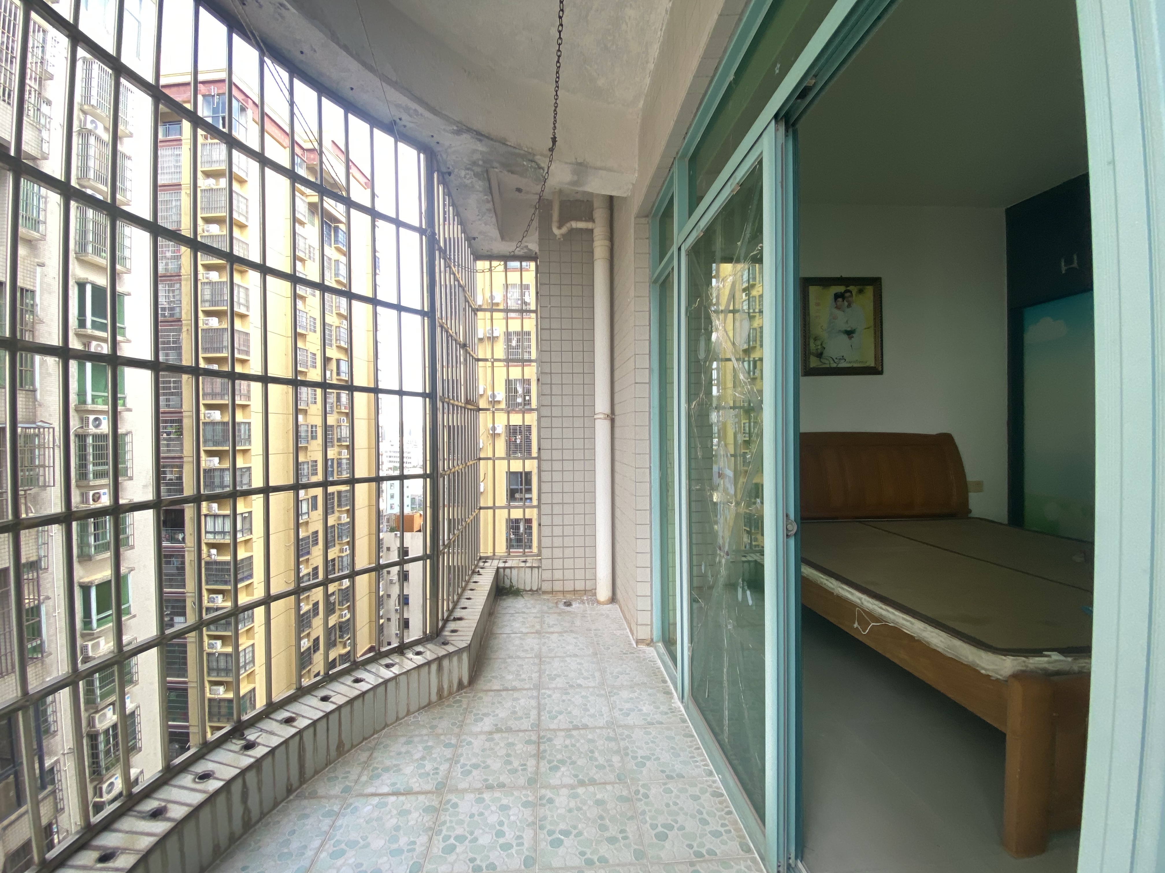 怡海花园 2室2厅1卫 120.0万 怡海花园 2室2厅1卫 120.0万室内图