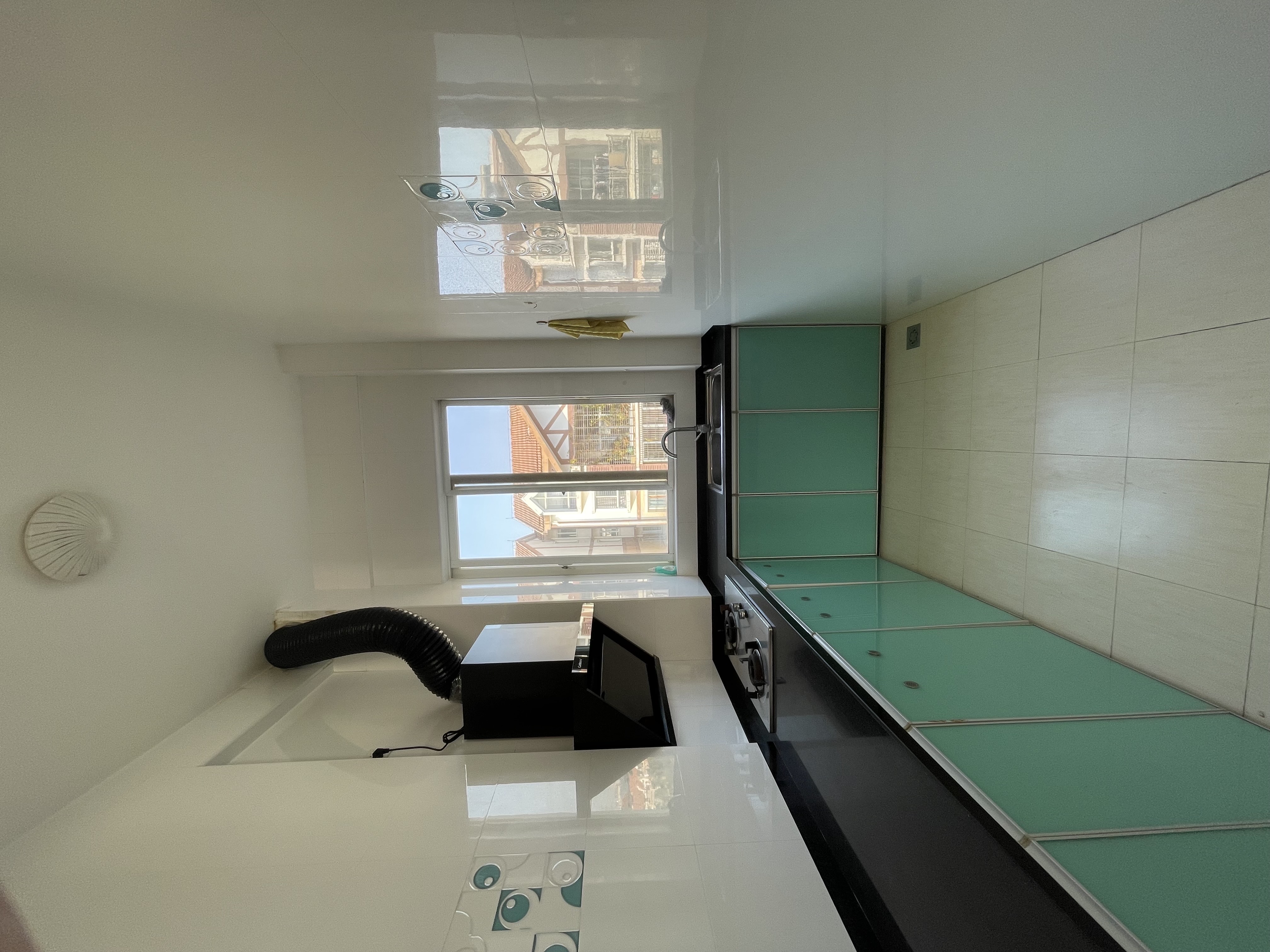 天上人间  5室2厅3卫    265.0万 天上人间  5室2厅3卫    265.0万客厅