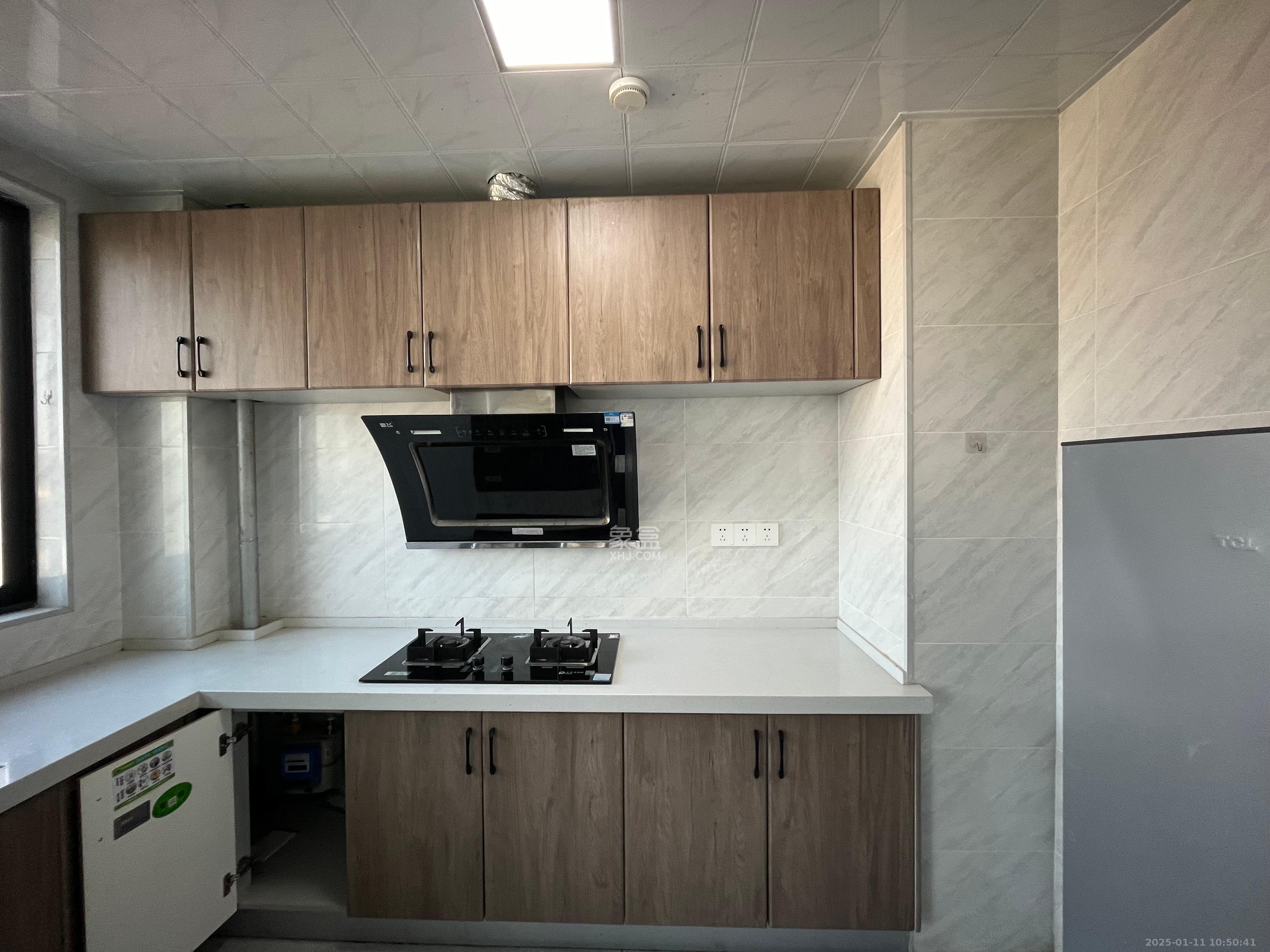 长房云时代 3室2厅2卫 3000.0元/月 长房云时代 3室2厅2卫 3000.0元/月室内图