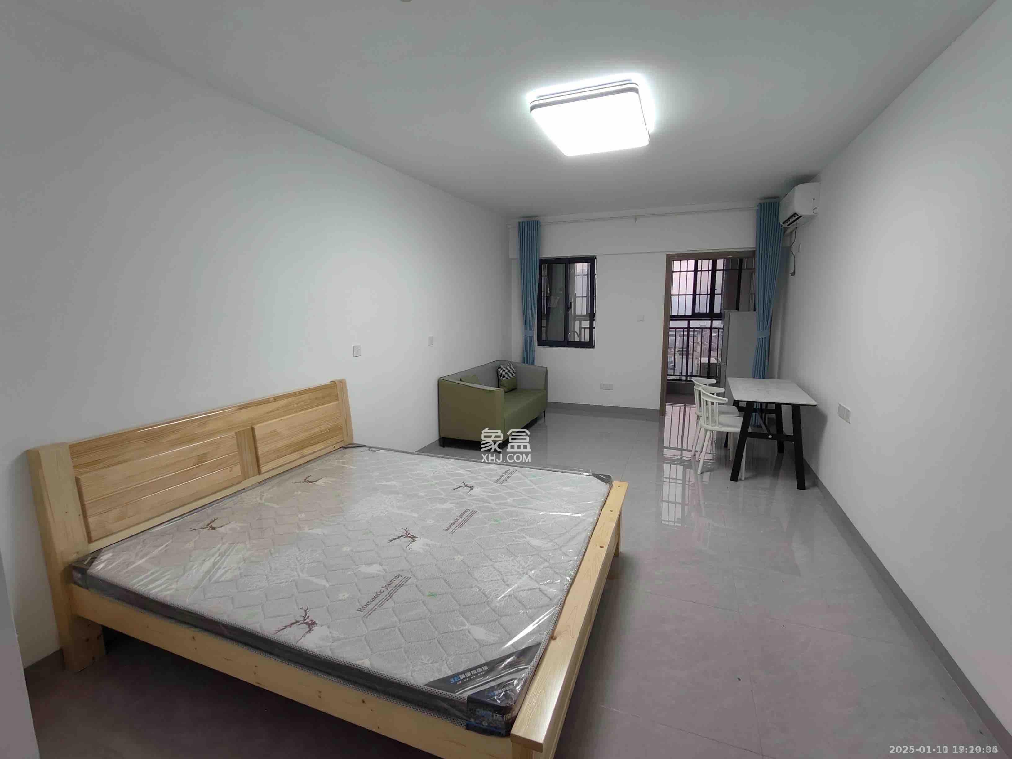 望兴景园二期(望兴西西里)  1室1厅1卫    2000.0元/月 望兴景园二期(望兴西西里)  1室1厅1卫    2000.0元/月室内图