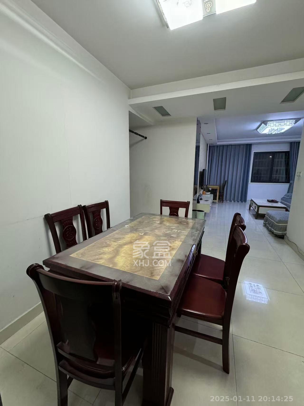 嘉宇盛世华章 3室2厅2卫 3200.0元/月 嘉宇盛世华章 3室2厅2卫 3200.0元/月室内图