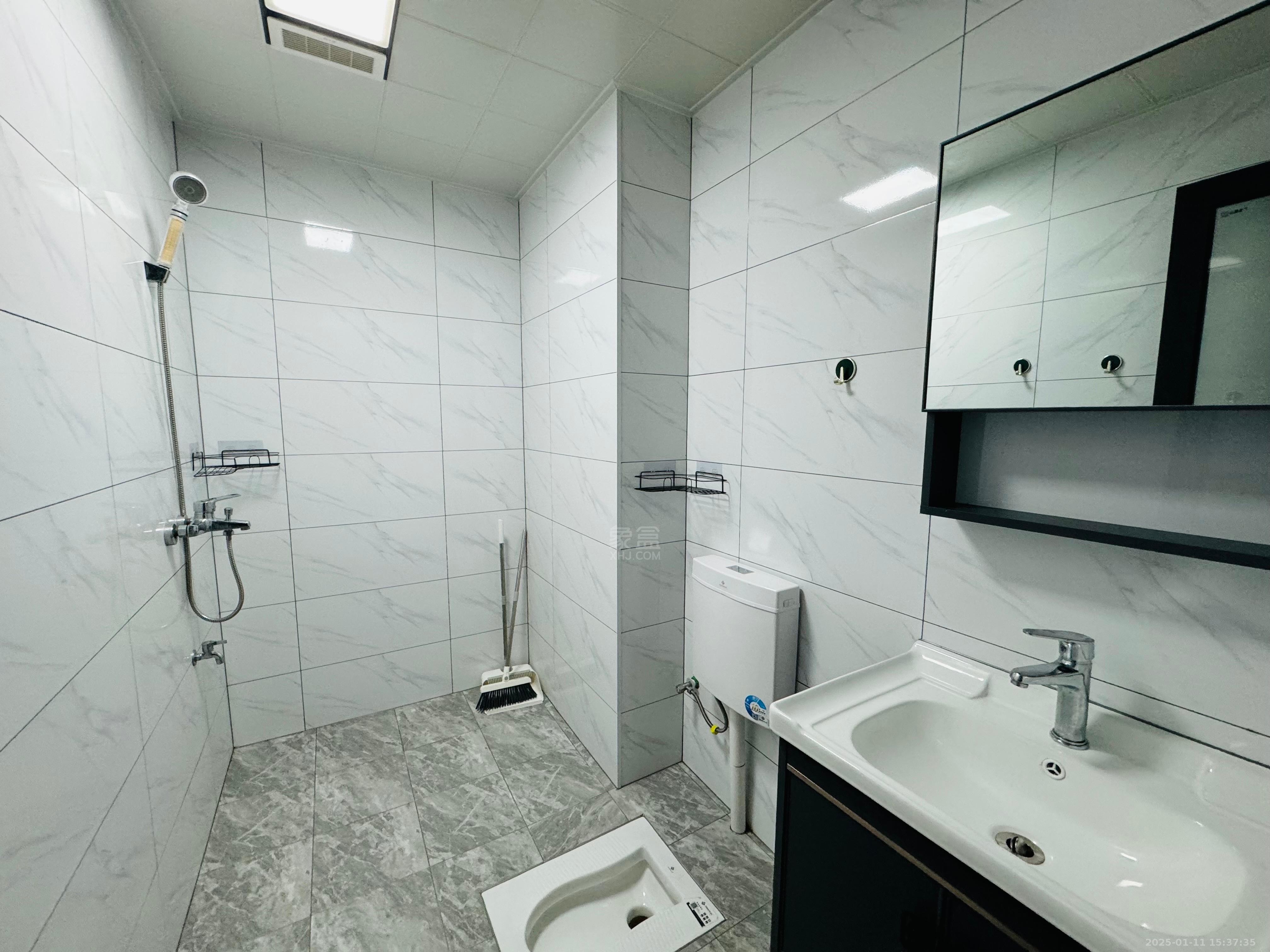 中泰财富湘江 1室1厅1卫 1600.0元/月 中泰财富湘江 1室1厅1卫 1600.0元/月室内图