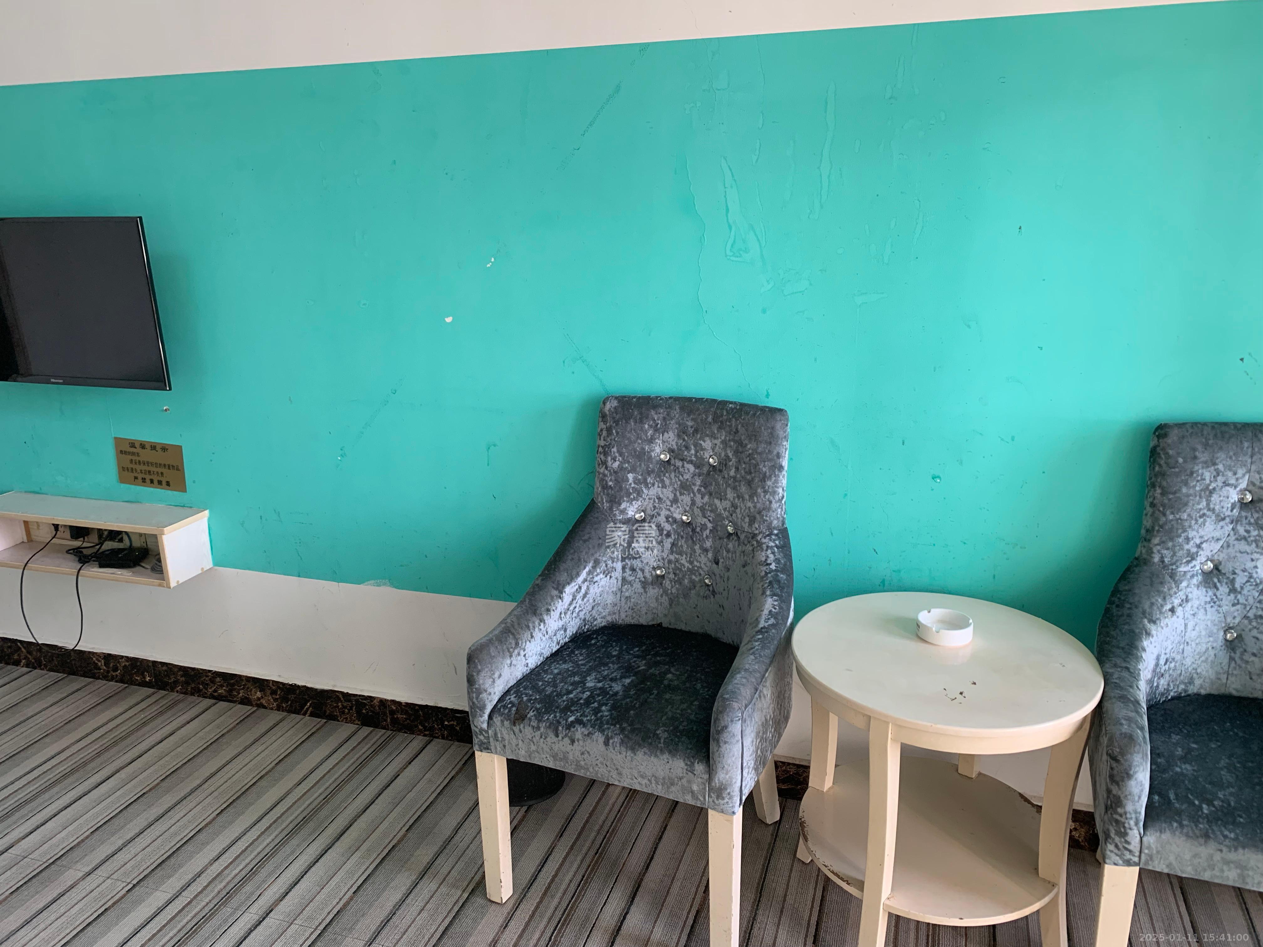 金色loft(鑫秋大厦) 2室1厅1卫 2000.0元/月 金色loft(鑫秋大厦) 2室1厅1卫 2000.0元/月室内图