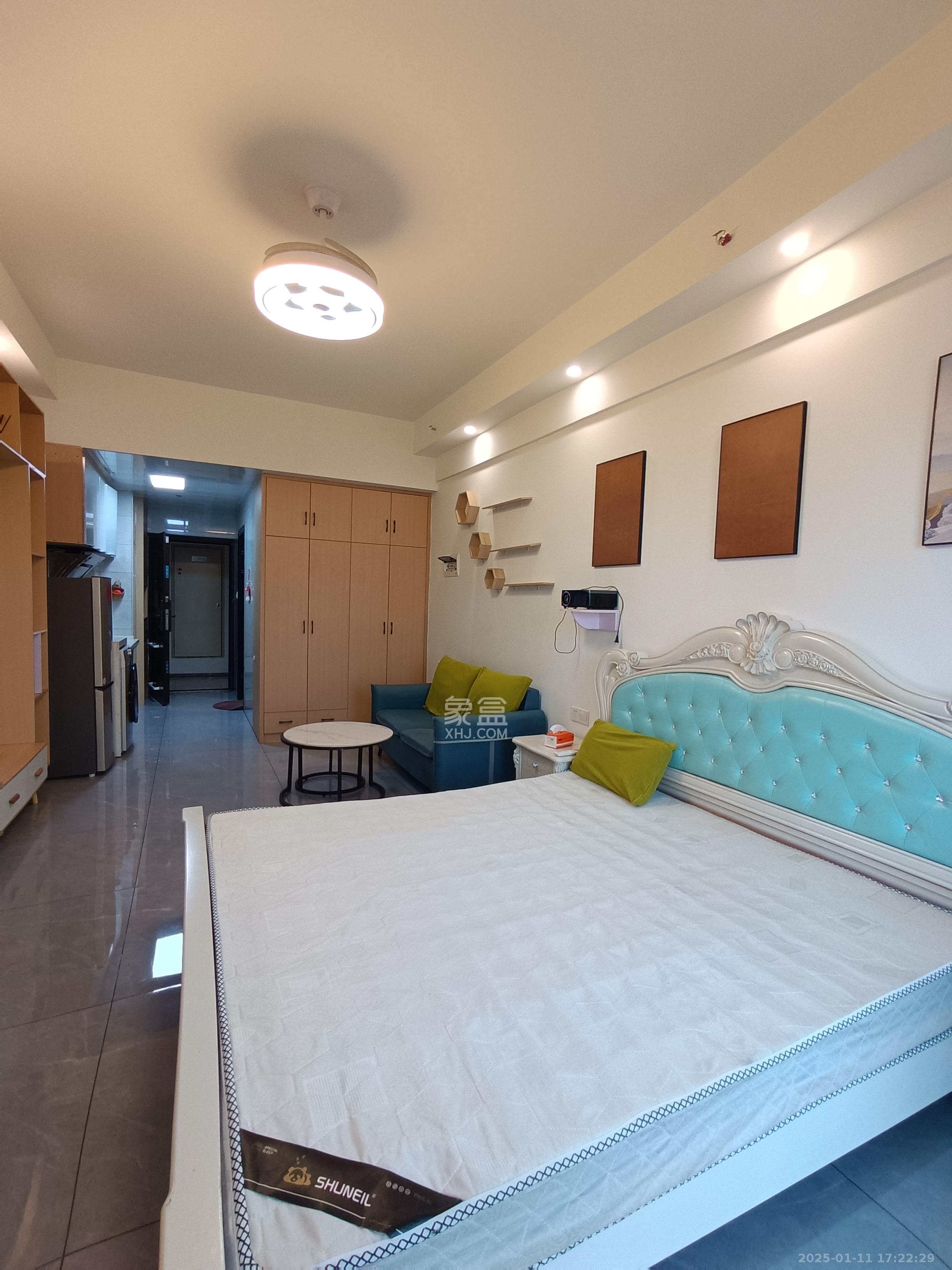 万润时光里 1室1厅1卫 1800.0元/月 万润时光里 1室1厅1卫 1800.0元/月室内图