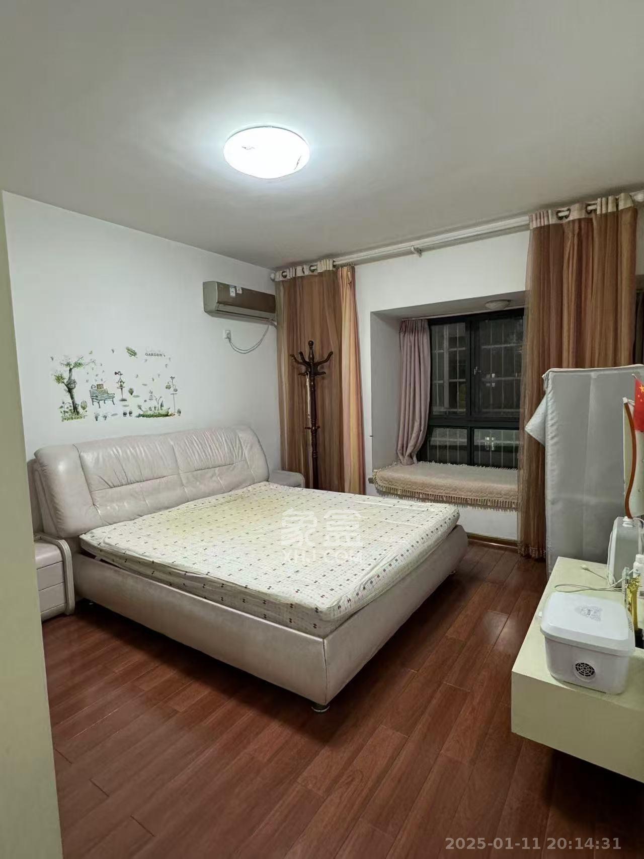 嘉宇盛世华章 3室2厅2卫 3200.0元/月 嘉宇盛世华章 3室2厅2卫 3200.0元/月室内图