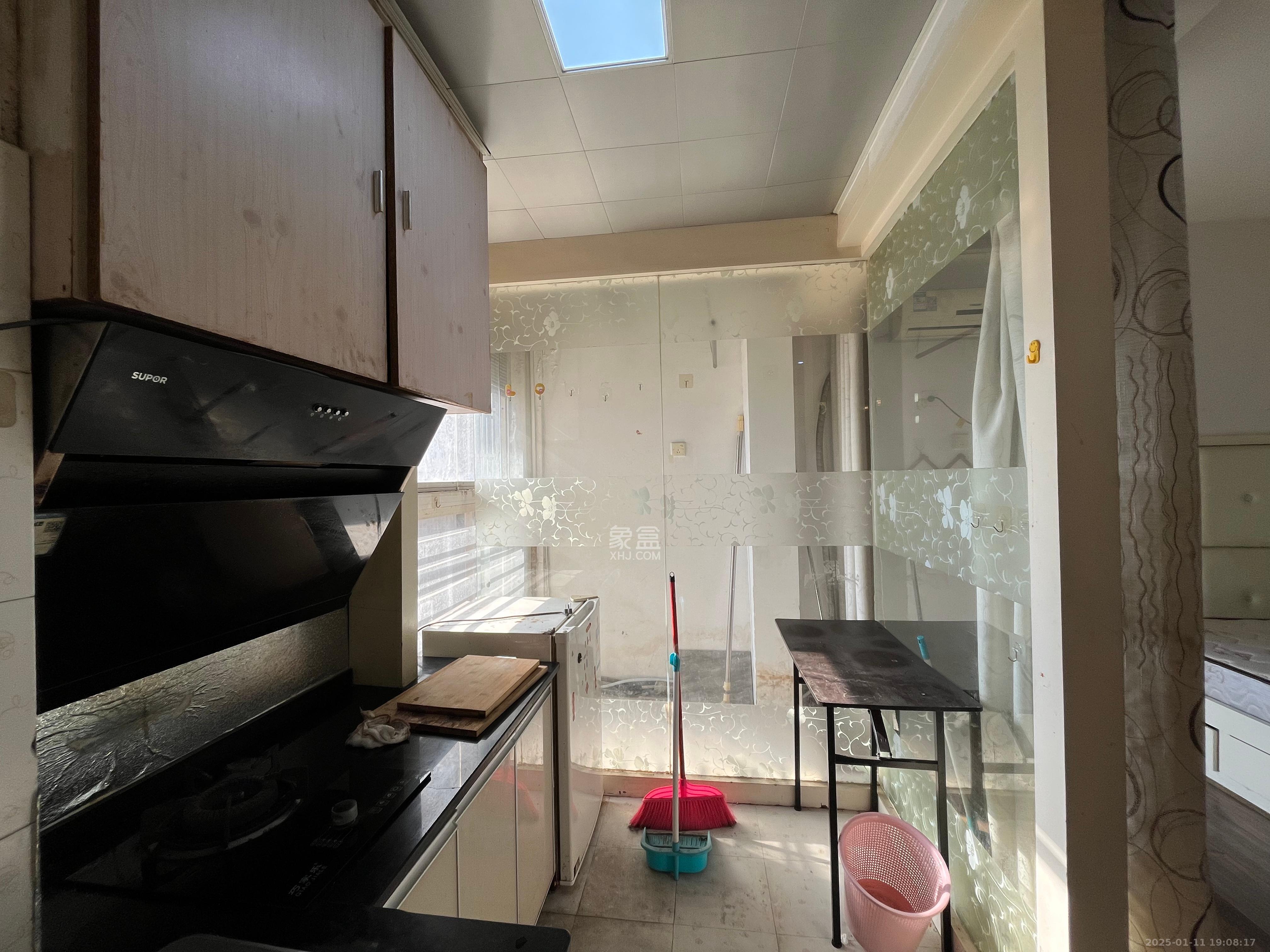 东方银座(东方摩卡) 1室1厅1卫 1100.0元/月 东方银座(东方摩卡) 1室1厅1卫 1100.0元/月室内图