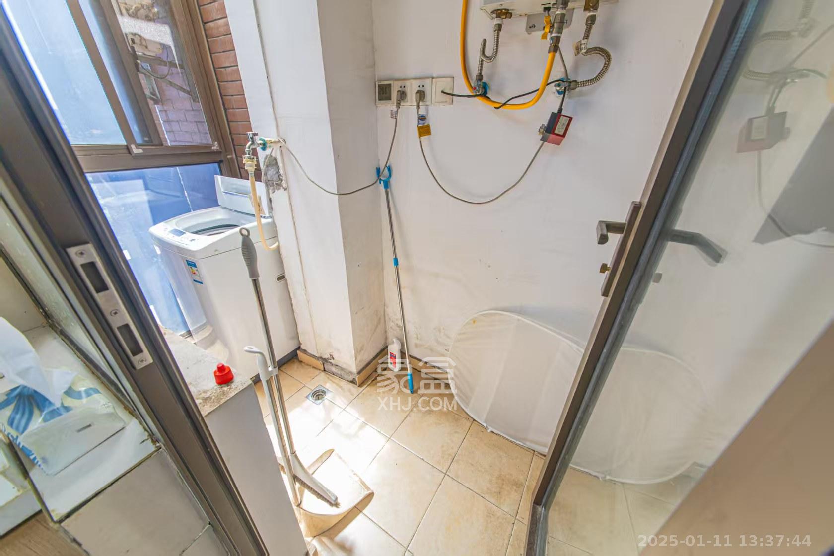 绿地公馆(绿地名邸) 1室1厅1卫 1800.0元/月 绿地公馆(绿地名邸) 1室1厅1卫 1800.0元/月室内图