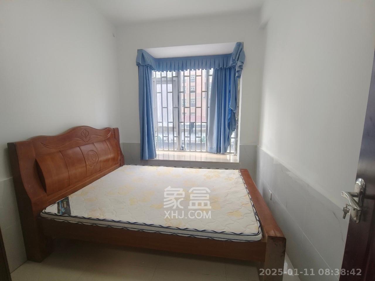 泊爱蓝湾 2室2厅1卫 2400.0元/月 泊爱蓝湾 2室2厅1卫 2400.0元/月室内图