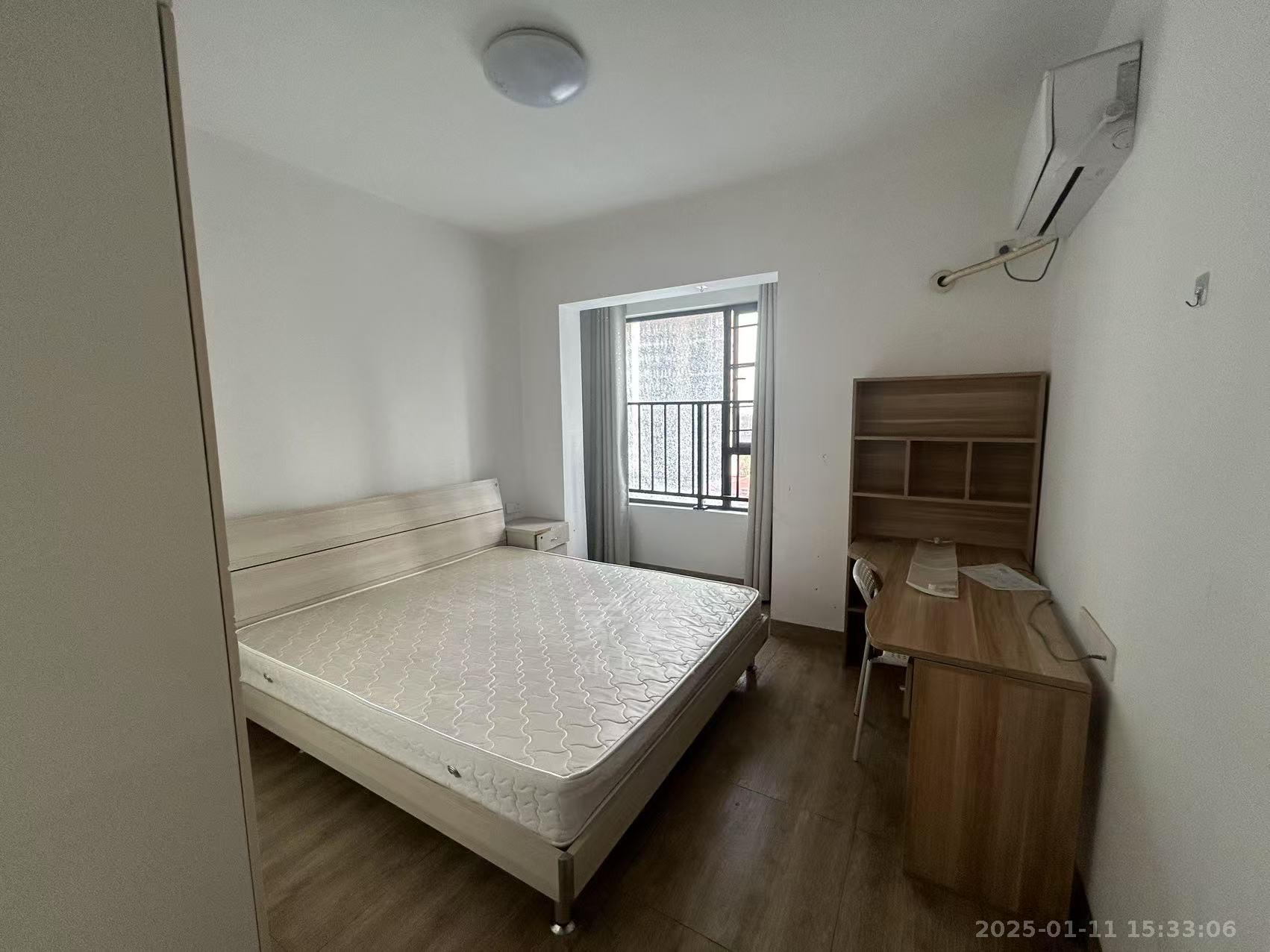 春藤小镇 3室2厅2卫 1800.0元/月 春藤小镇 3室2厅2卫 1800.0元/月室内图