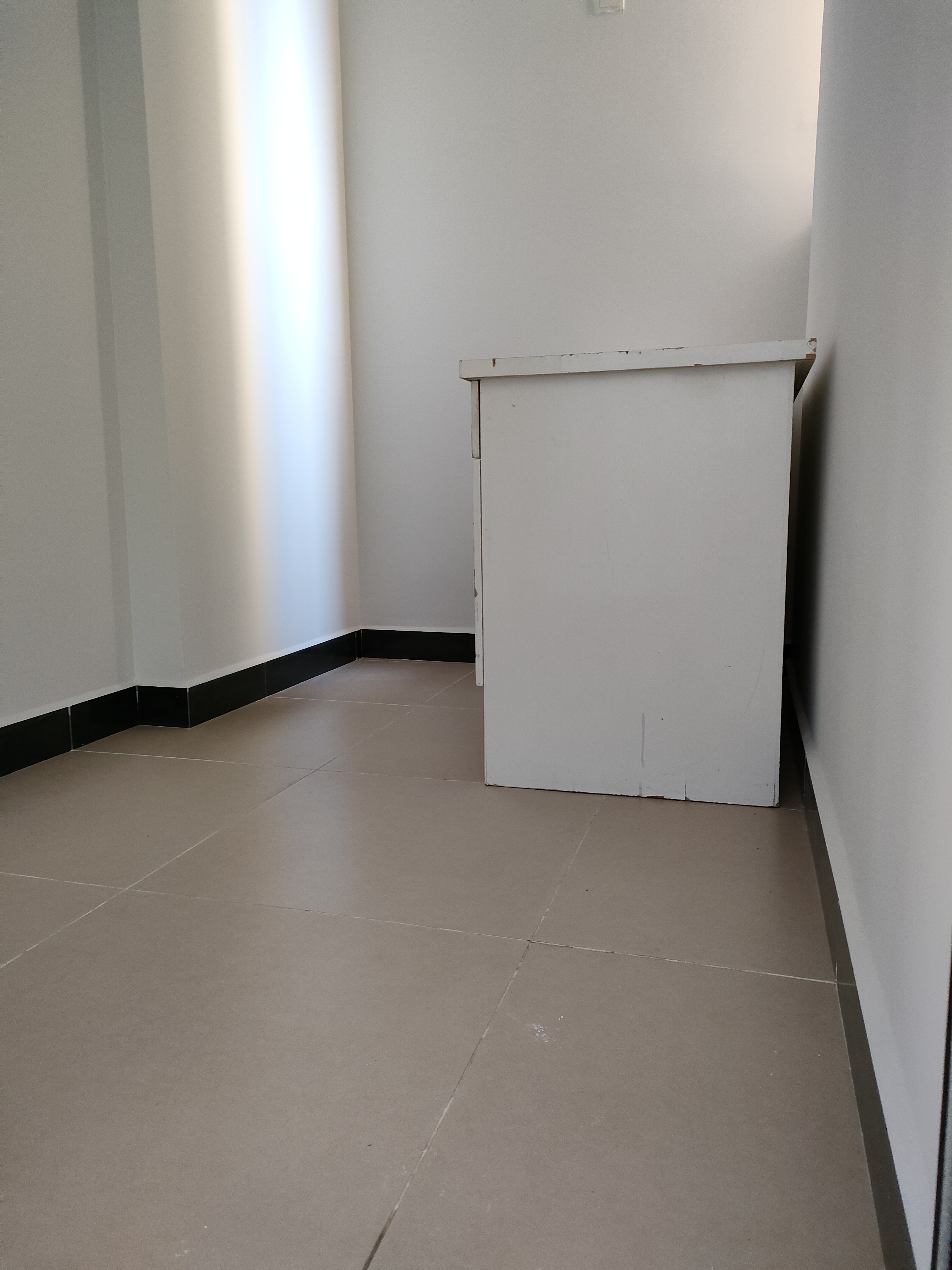 亚洲豪苑南区  3室2厅1卫   2600.00元/月室内图