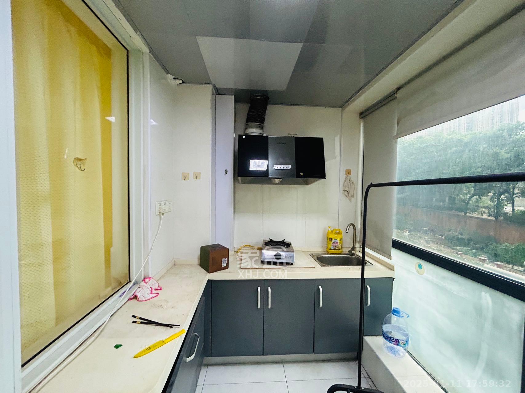 亚商国际 1室1厅1卫 1400.0元/月 亚商国际 1室1厅1卫 1400.0元/月室内图