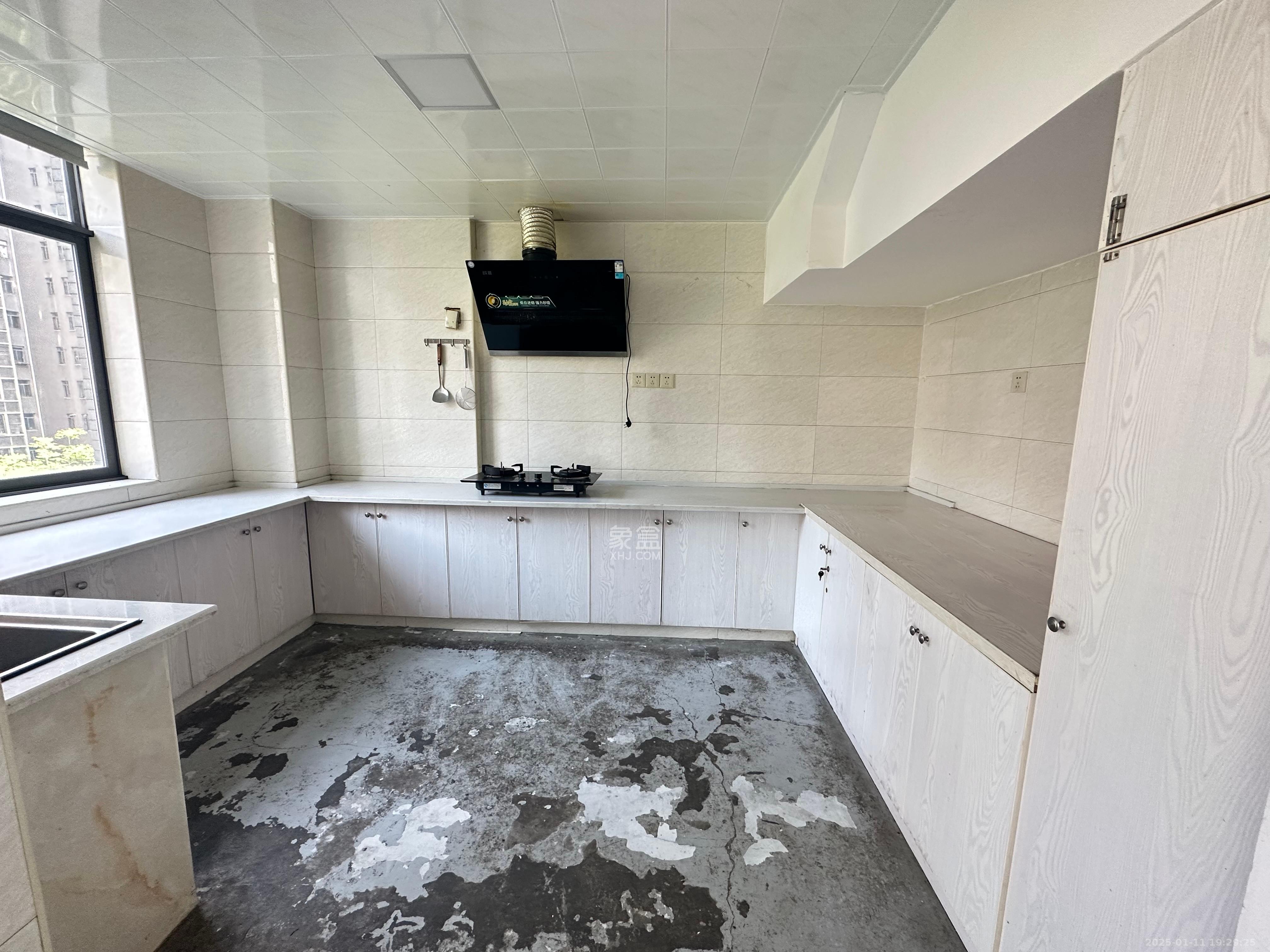 颐和佳园 5室2厅2卫 4800.0元/月 颐和佳园 5室2厅2卫 4800.0元/月室内图