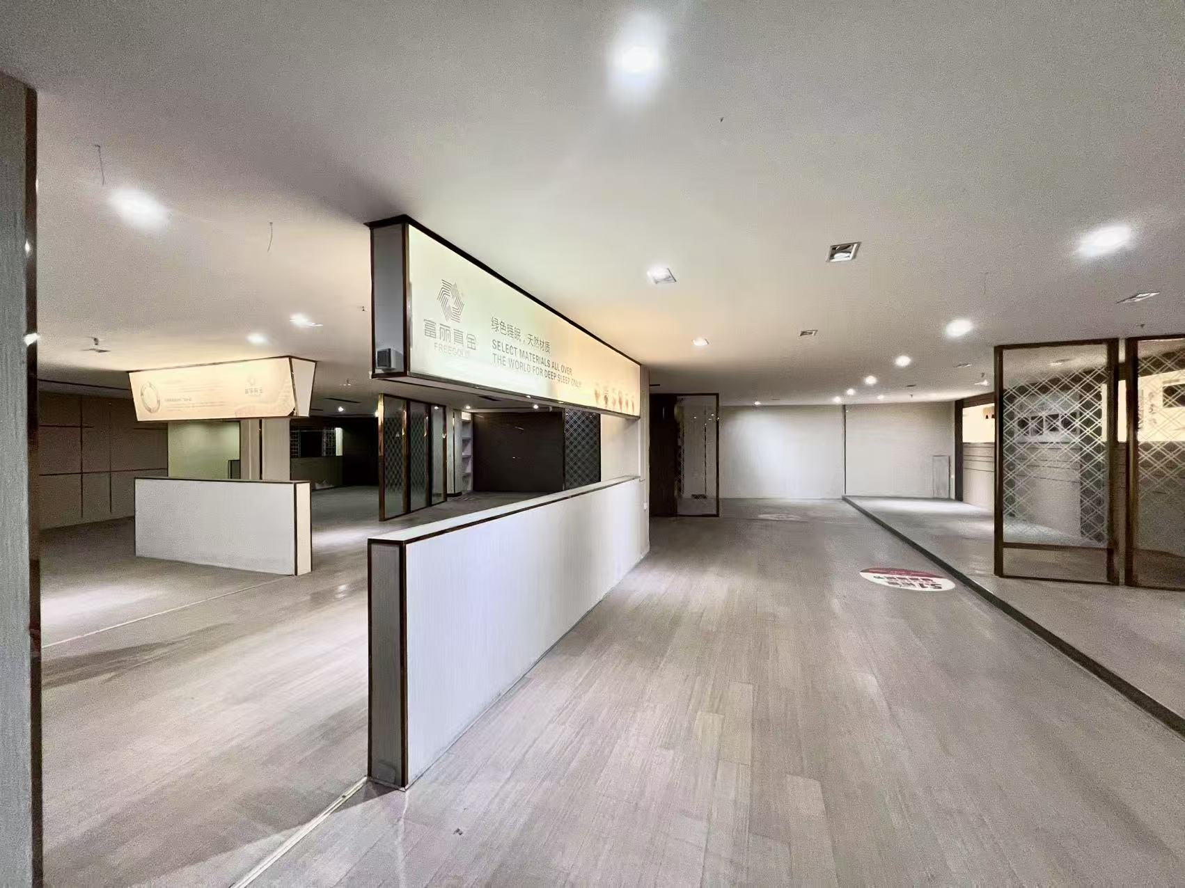 TOP尚都(拓步尚都)  9室2厅2卫    12000.0元/月 TOP尚都(拓步尚都)  9室2厅2卫    12000.0元/月室内图