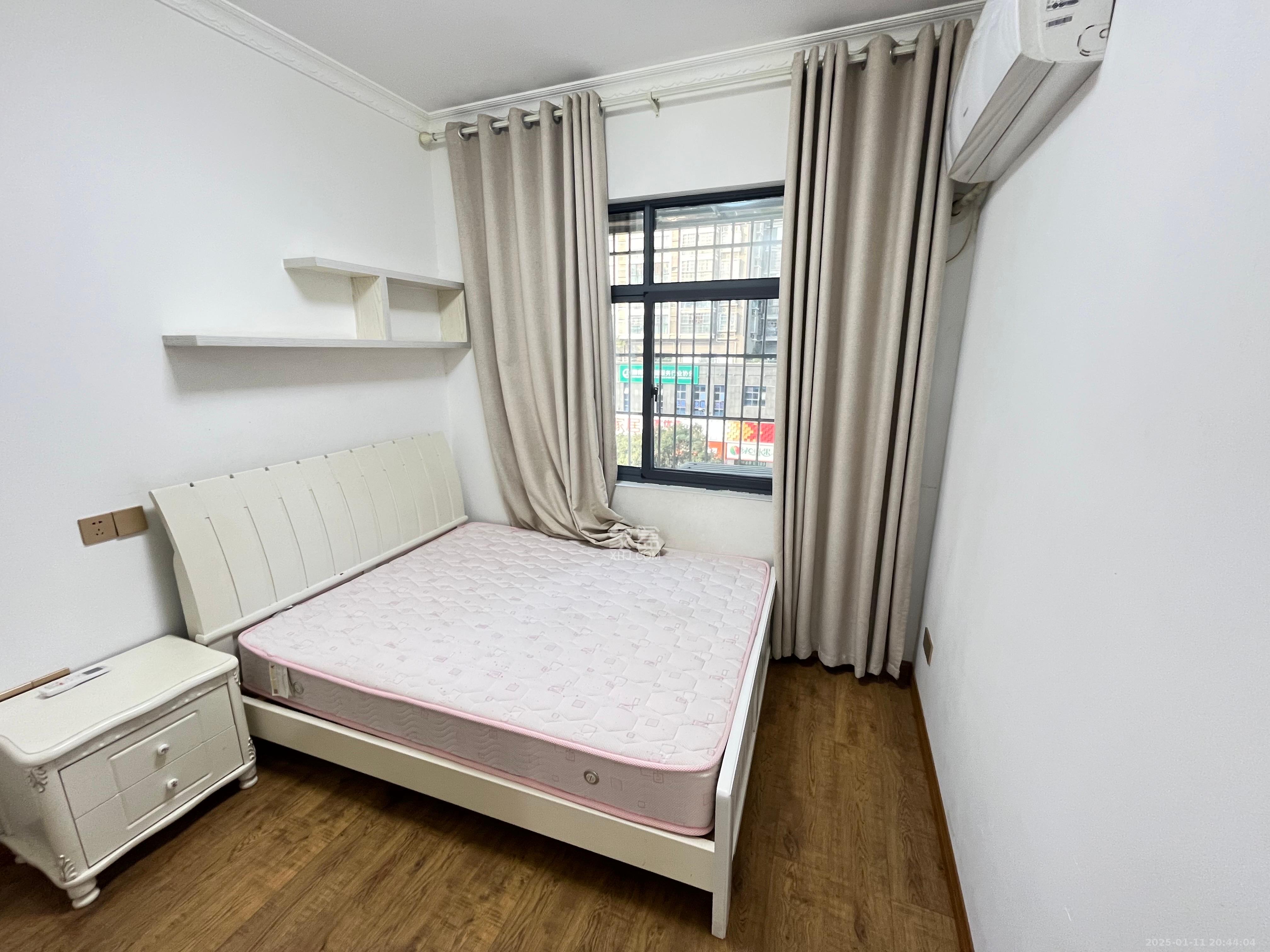 保利东郡  1室0厅0卫    3500.0元/月室内图