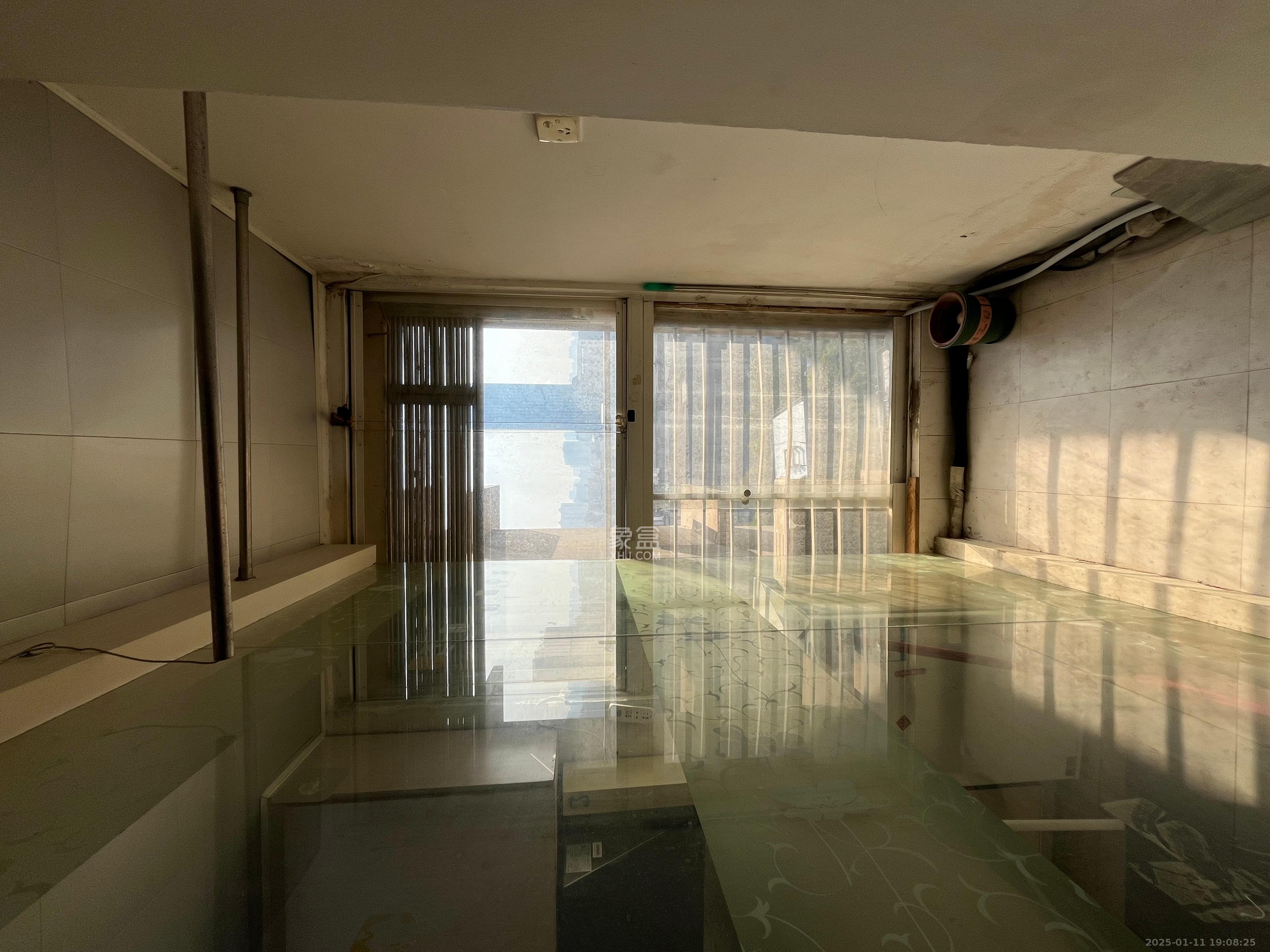 东方银座(东方摩卡) 1室1厅1卫 1100.0元/月 东方银座(东方摩卡) 1室1厅1卫 1100.0元/月室内图