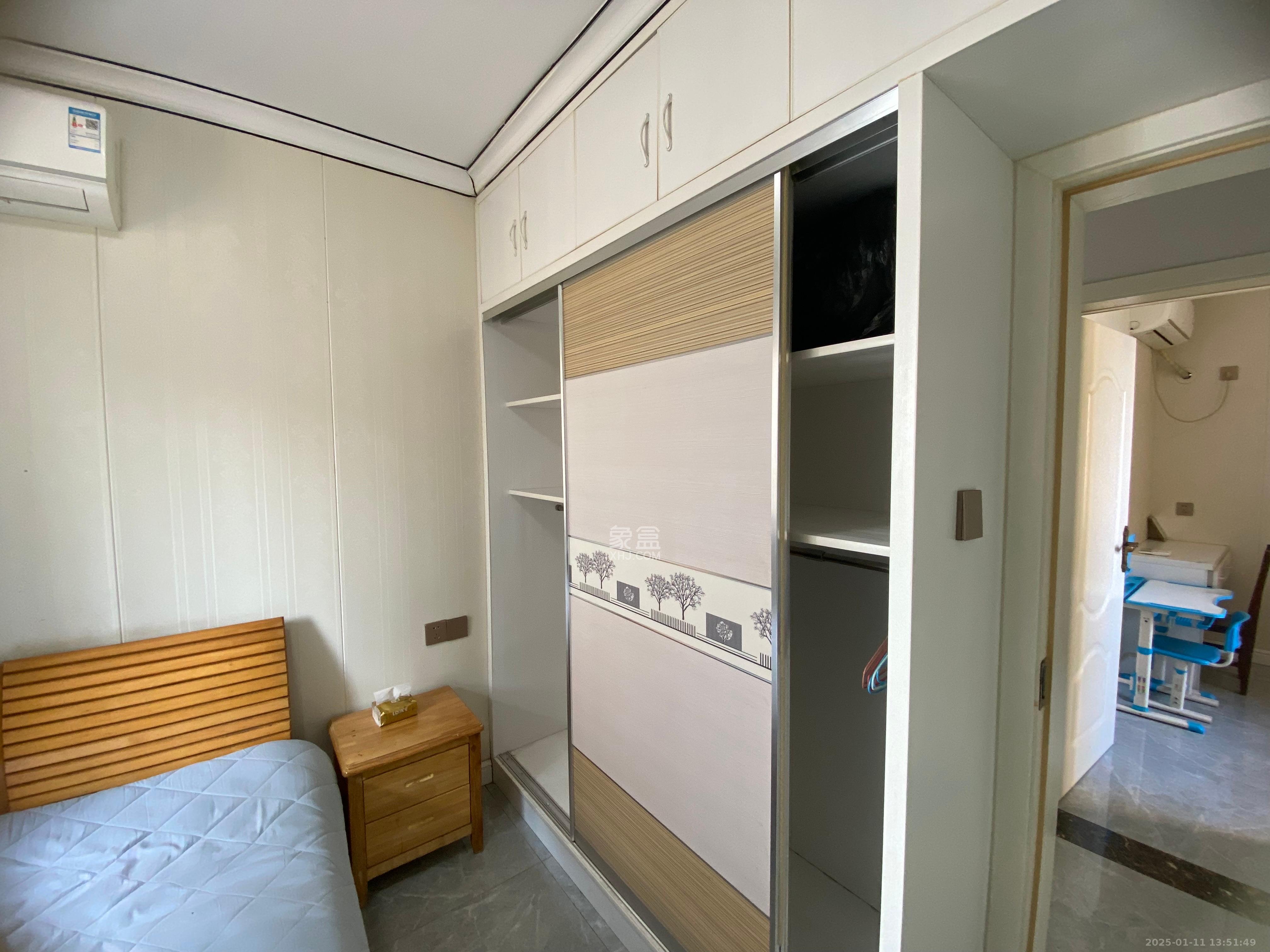 洋湖春园 3室1厅2卫 2300.0元/月 洋湖春园 3室1厅2卫 2300.0元/月室内图