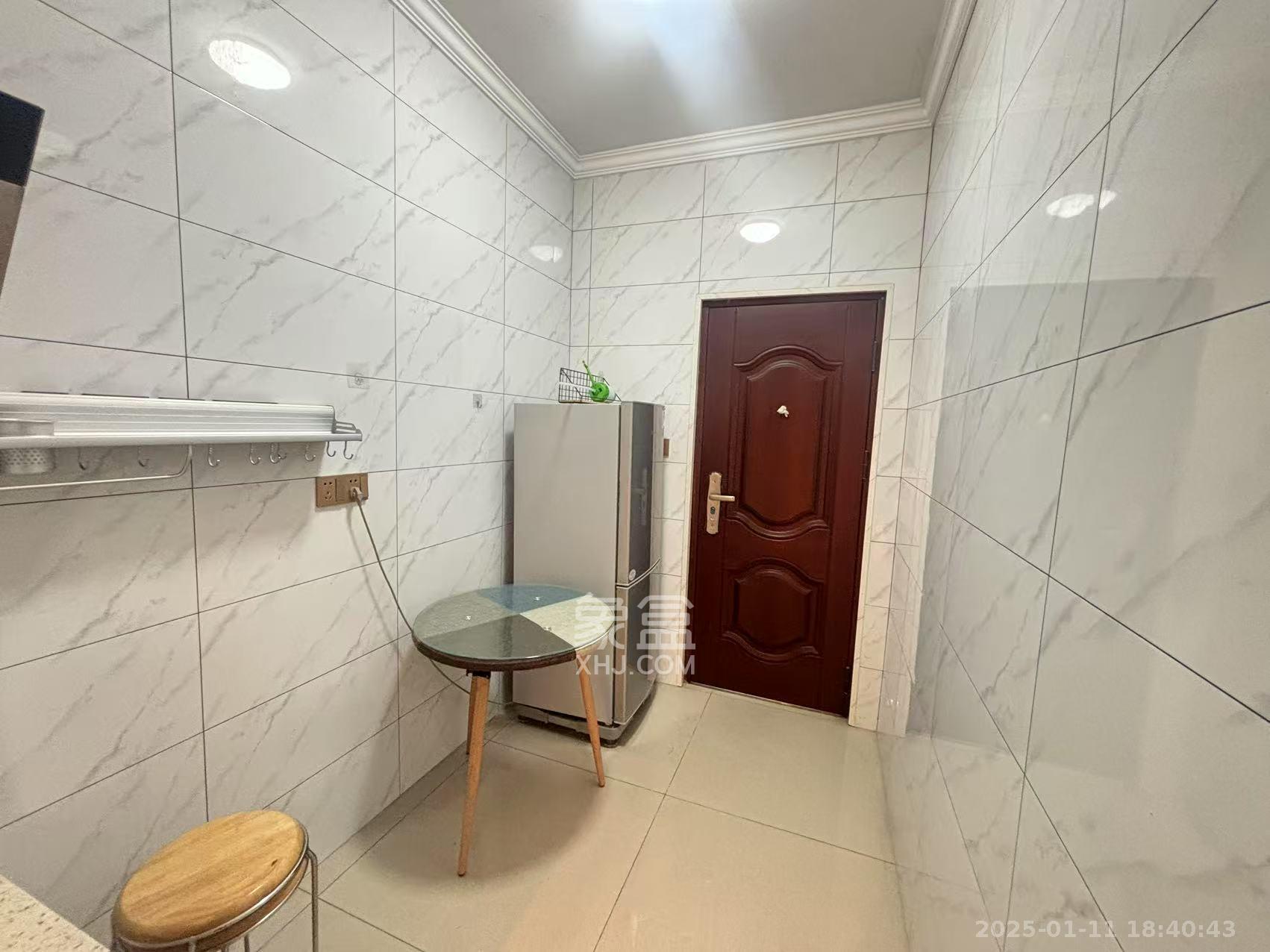 嘉顺苑 1室1厅1卫 1200.0元/月 嘉顺苑 1室1厅1卫 1200.0元/月室内图