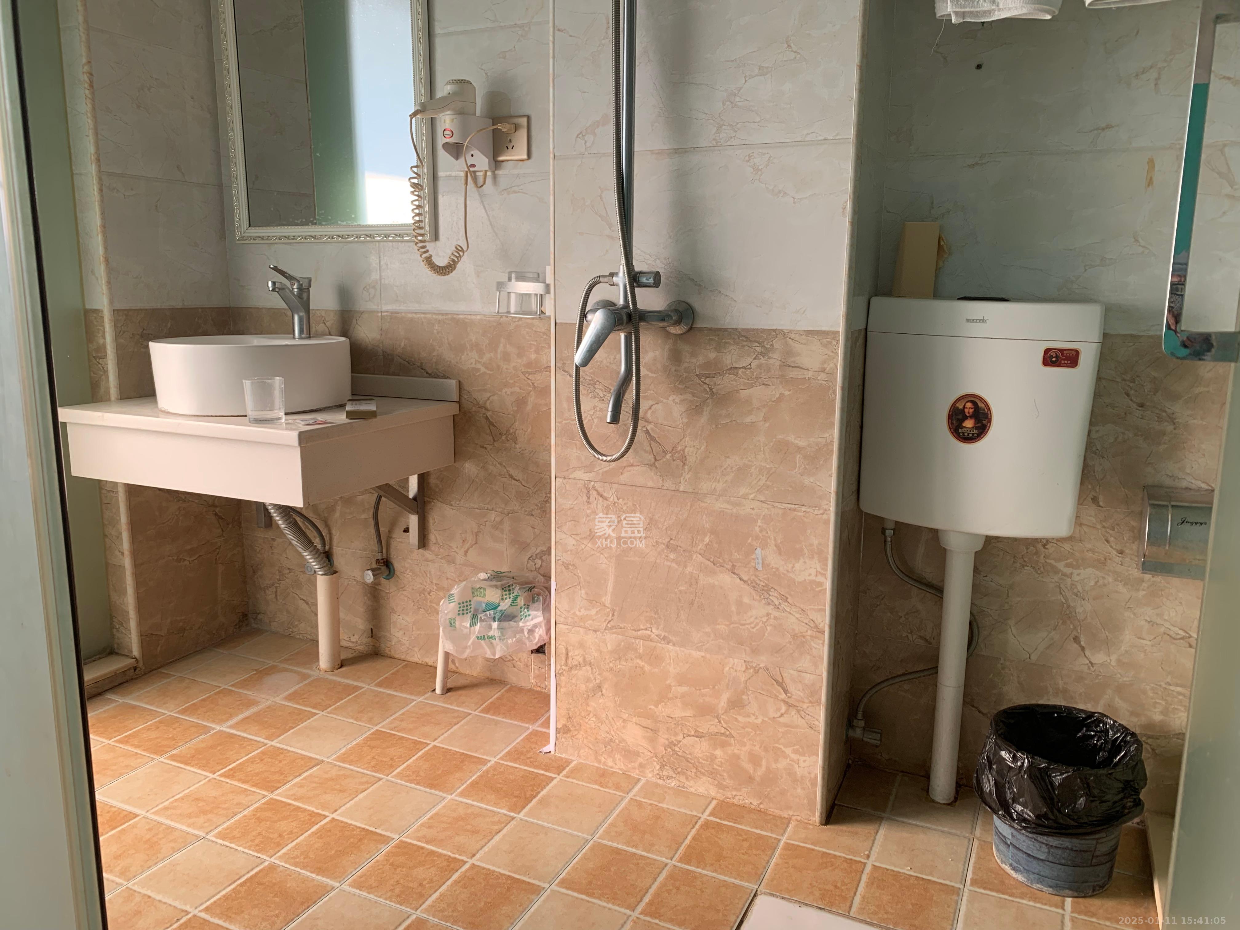 金色loft(鑫秋大厦) 2室1厅1卫 2000.0元/月 金色loft(鑫秋大厦) 2室1厅1卫 2000.0元/月室内图