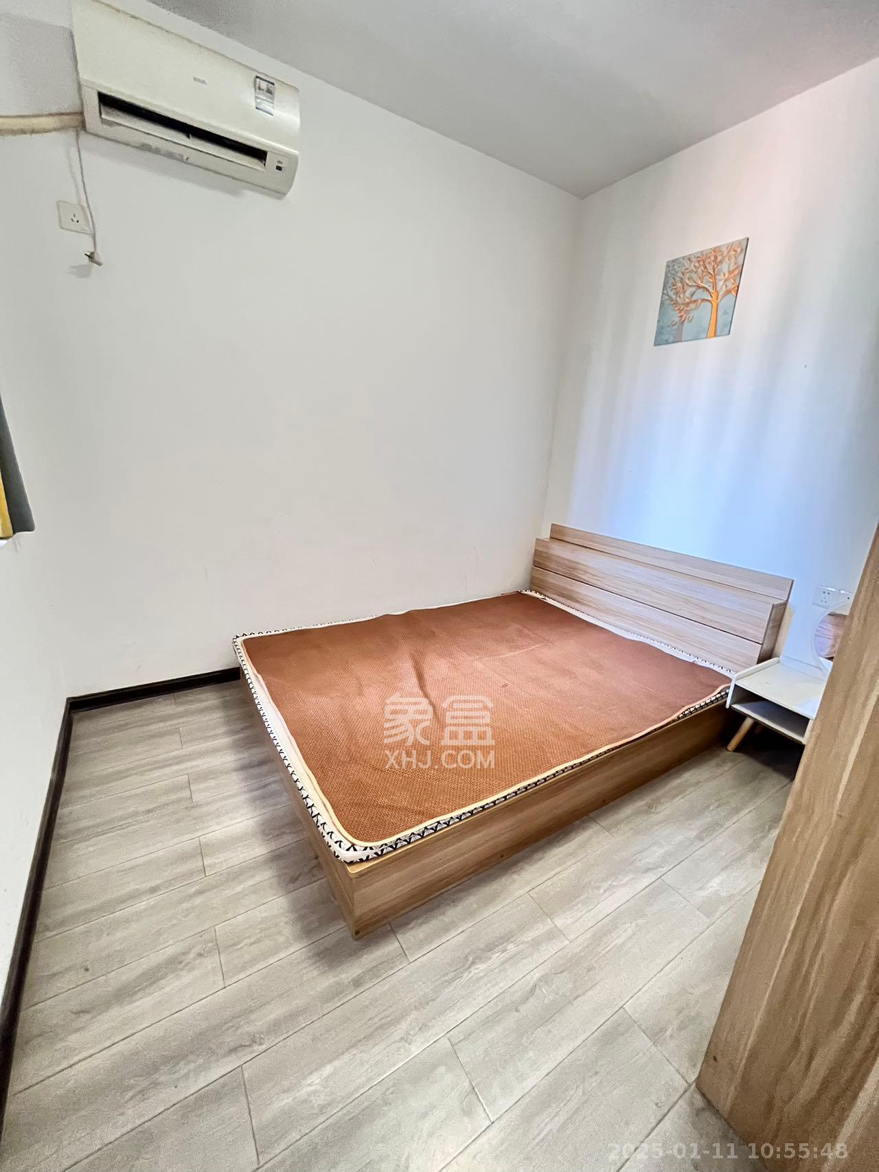 卓越蔚蓝城邦  3室2厅1卫   1900.00元/月室内图