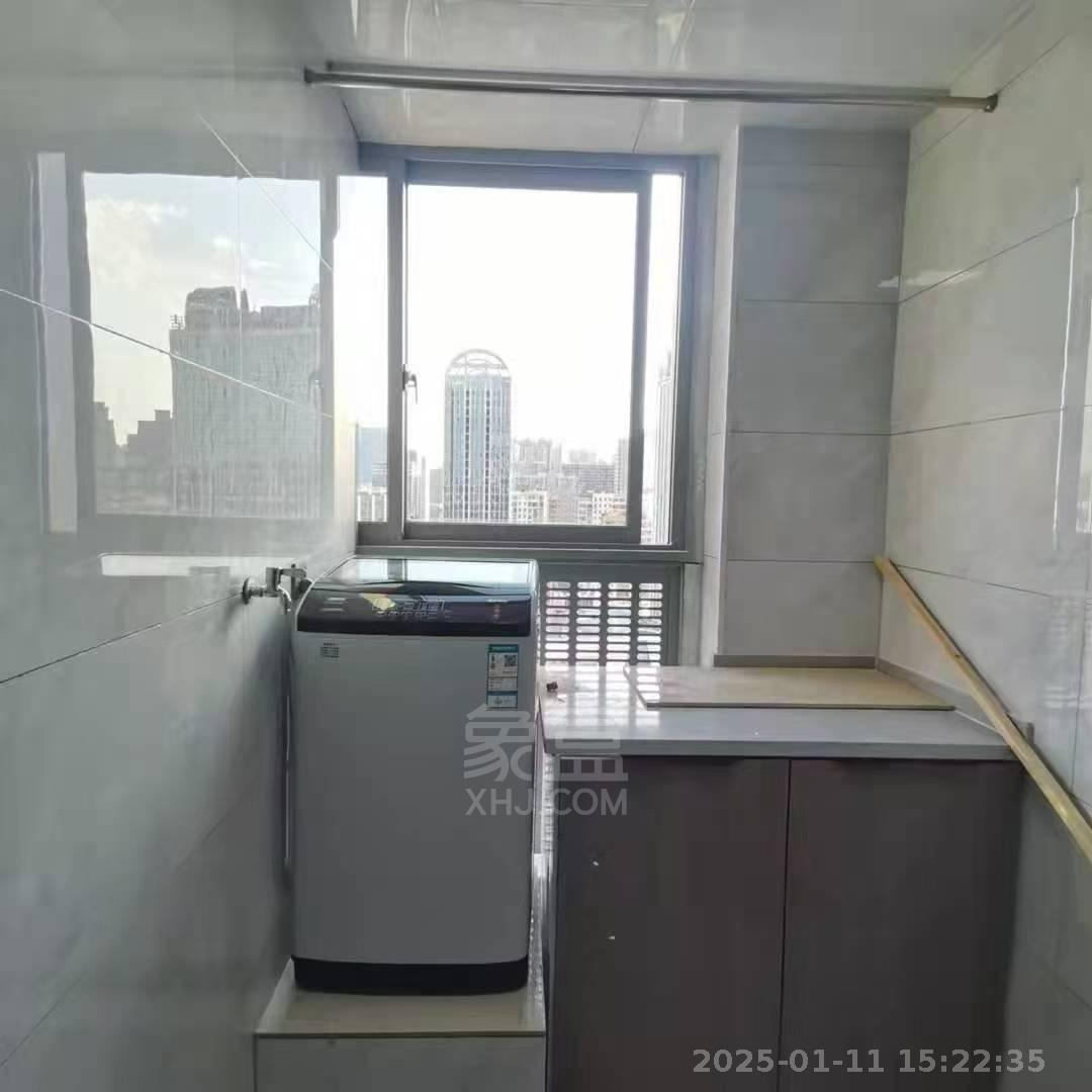 尚格广场 1室1厅1卫 2000.0元/月 尚格广场 1室1厅1卫 2000.0元/月室内图