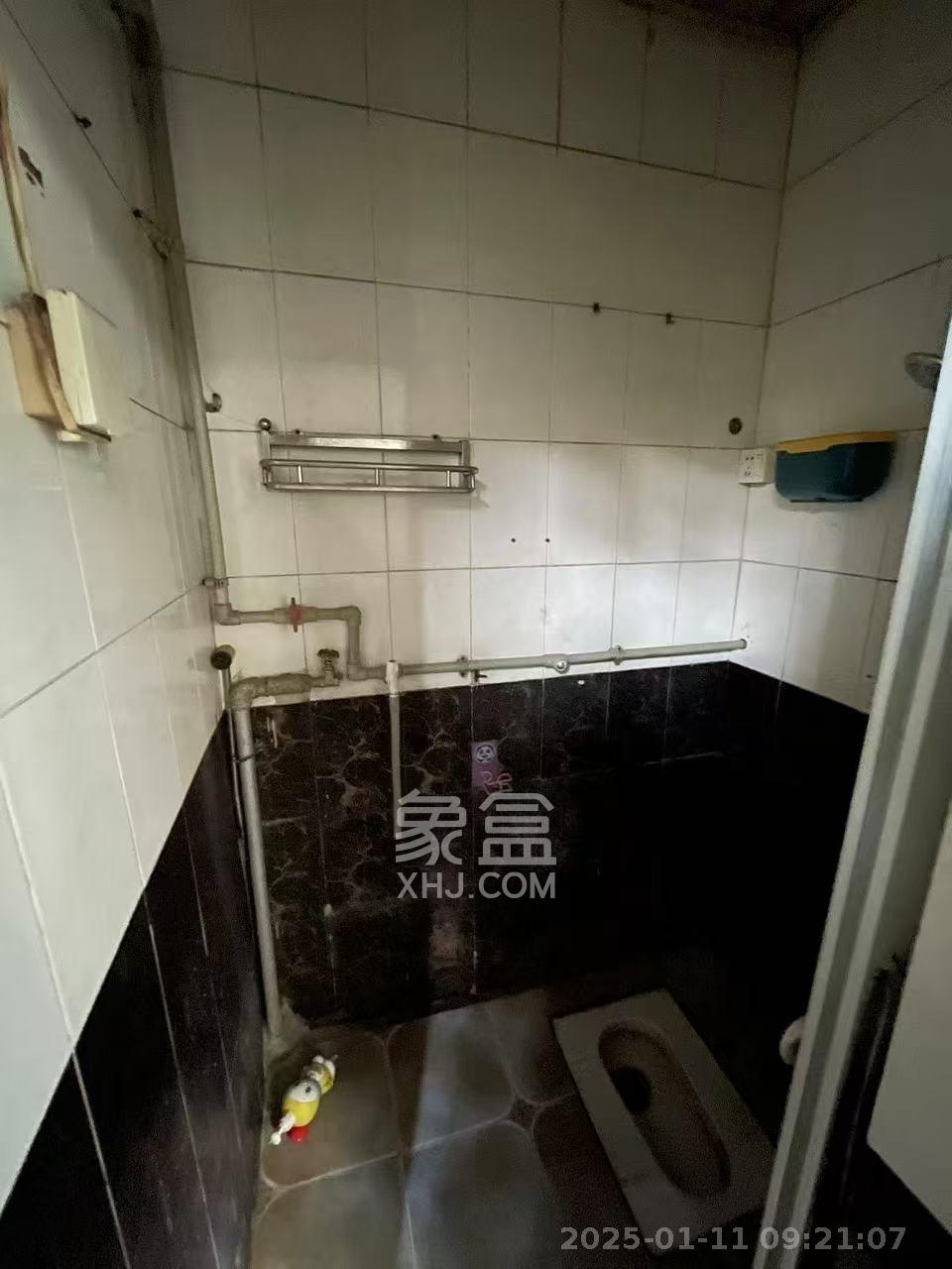 人民新村 1室0厅0卫 1300.0元/月 人民新村 1室0厅0卫 1300.0元/月室内图