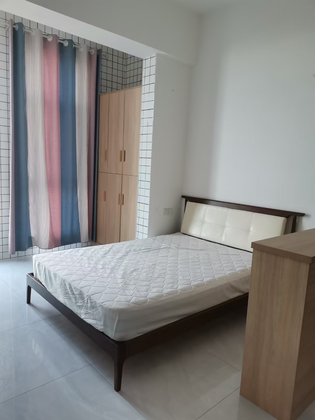 鸿星新天地  1室1厅1卫    800.0元/月 鸿星新天地  1室1厅1卫    800.0元/月室内图