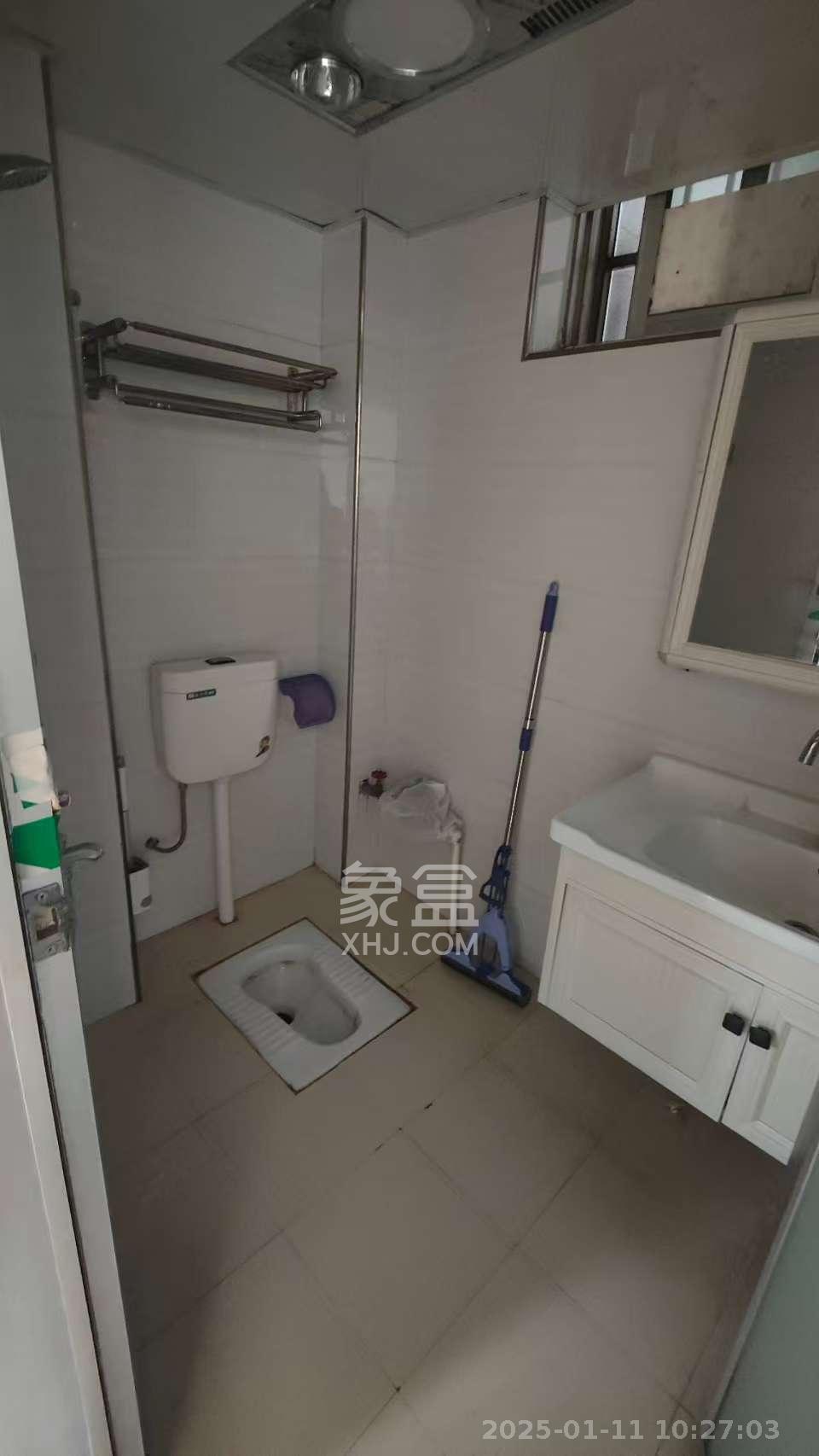 景泰雅苑(景江融城)  2室2厅1卫    2800.0元/月 景泰雅苑(景江融城)  2室2厅1卫    2800.0元/月室内图